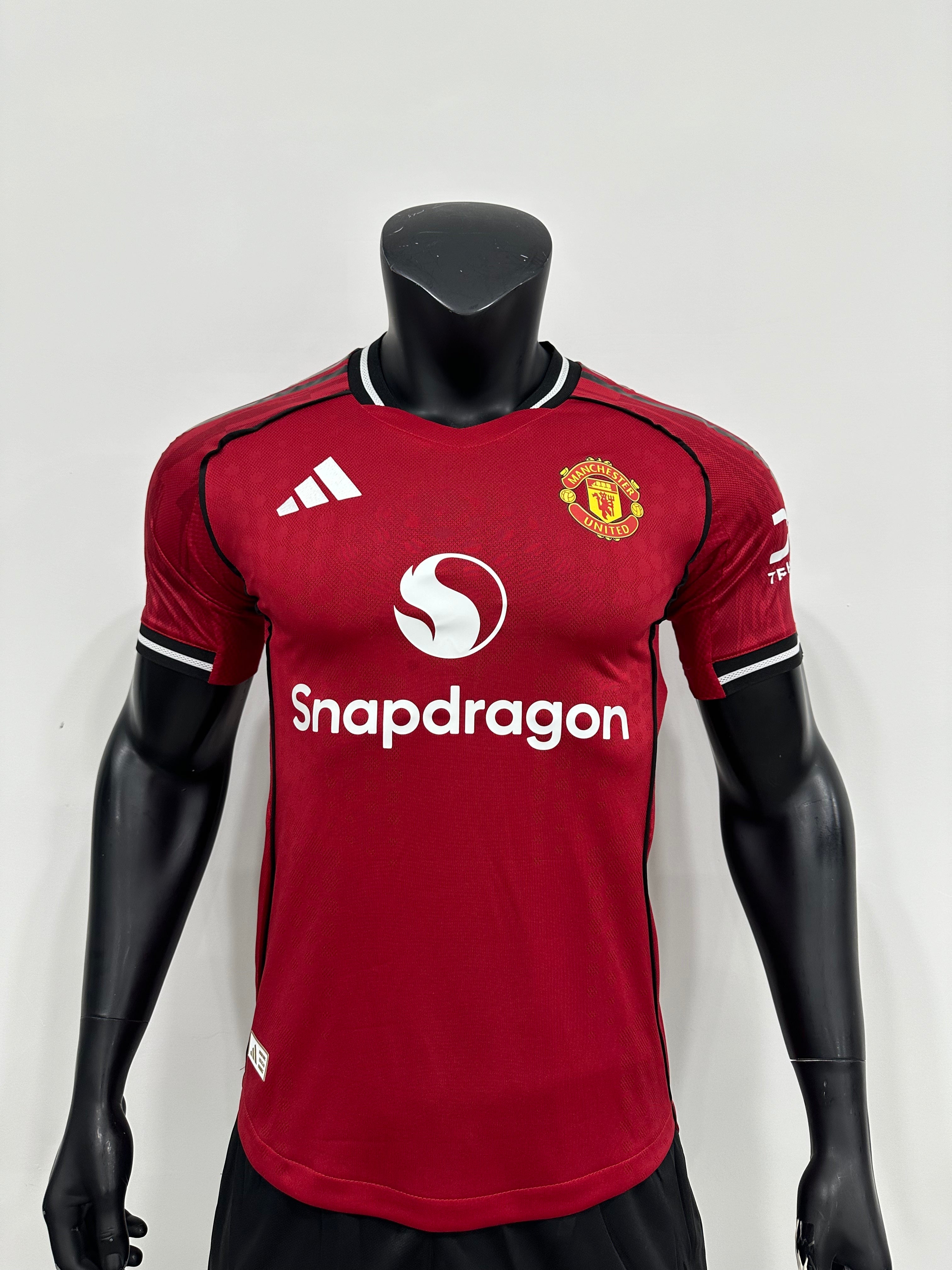 Camiseta Manchester United, Local 25-26