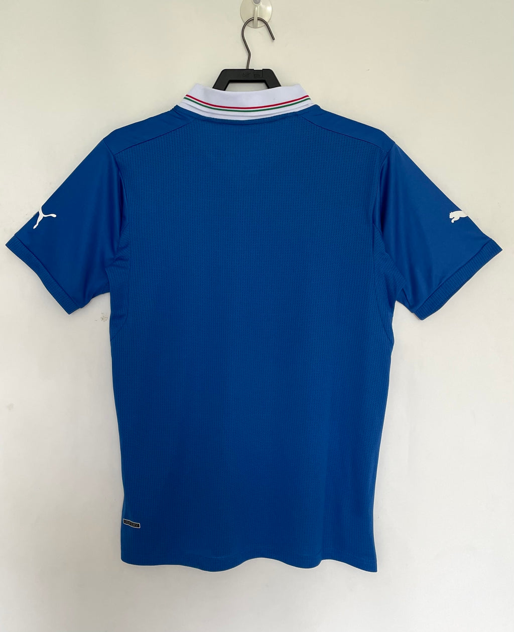 Camiseta Italia, Local 2012