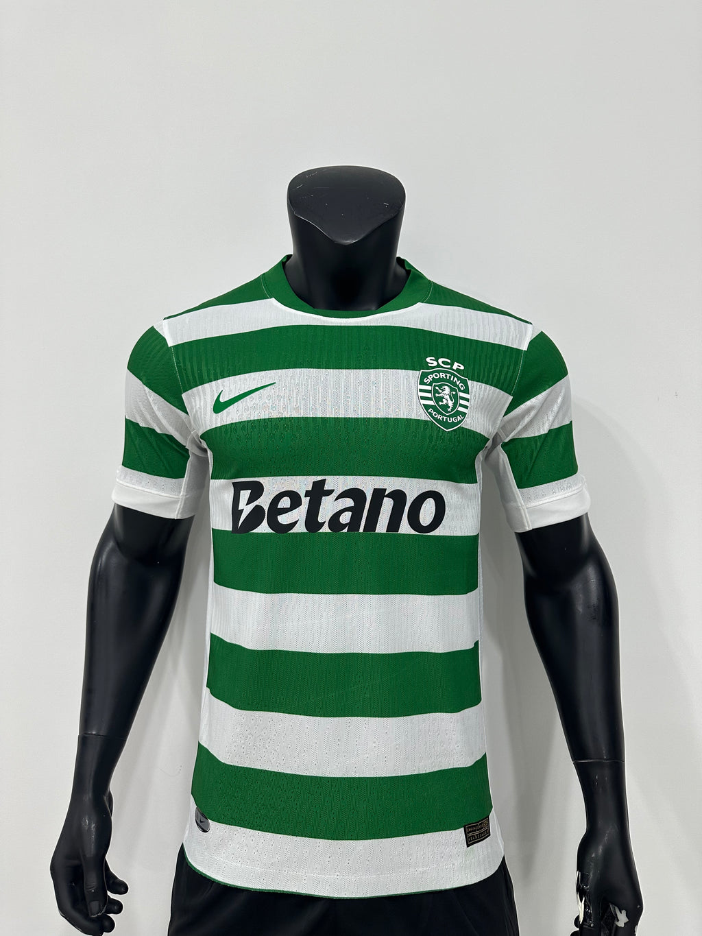 Camiseta Sporting Lisboa, Local 25-26