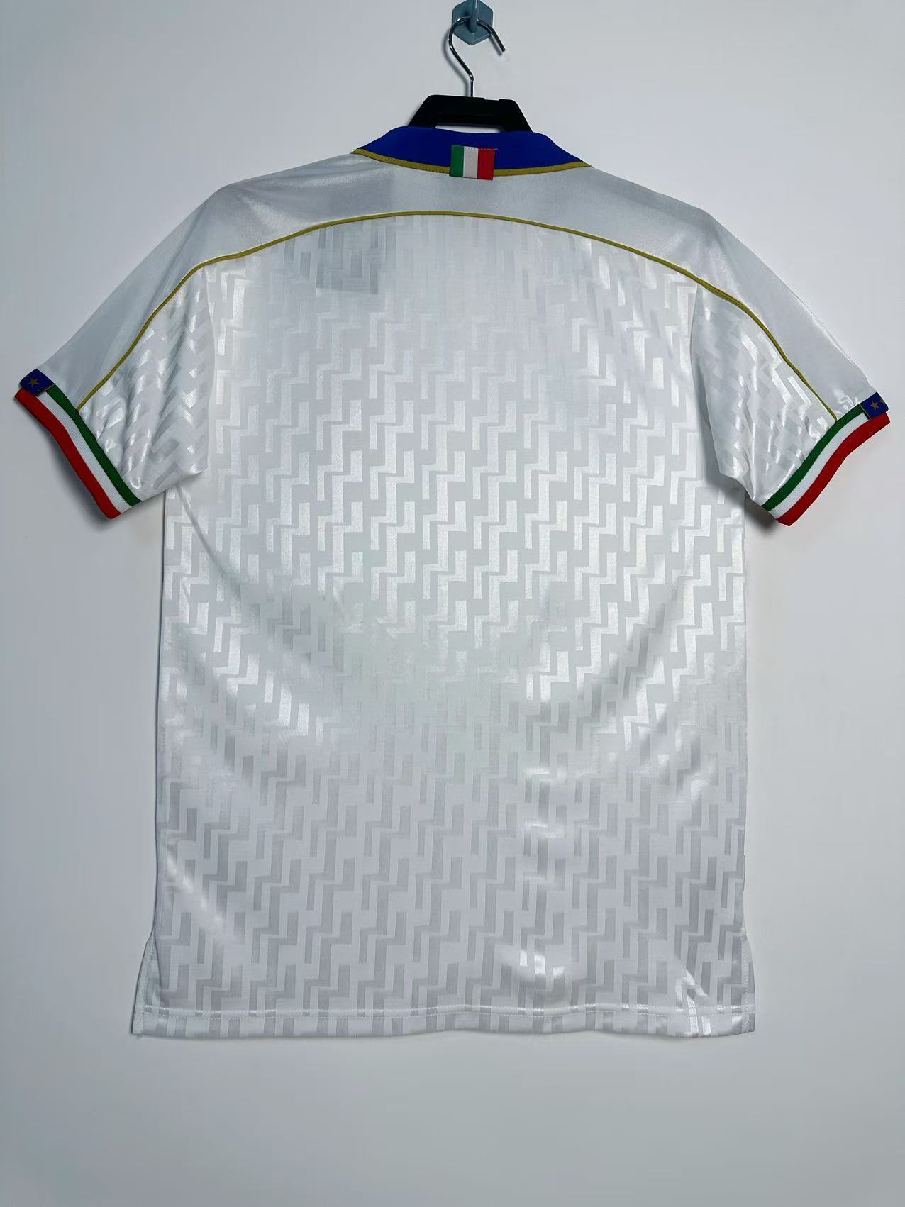 Camiseta Italia, Visitante 1995