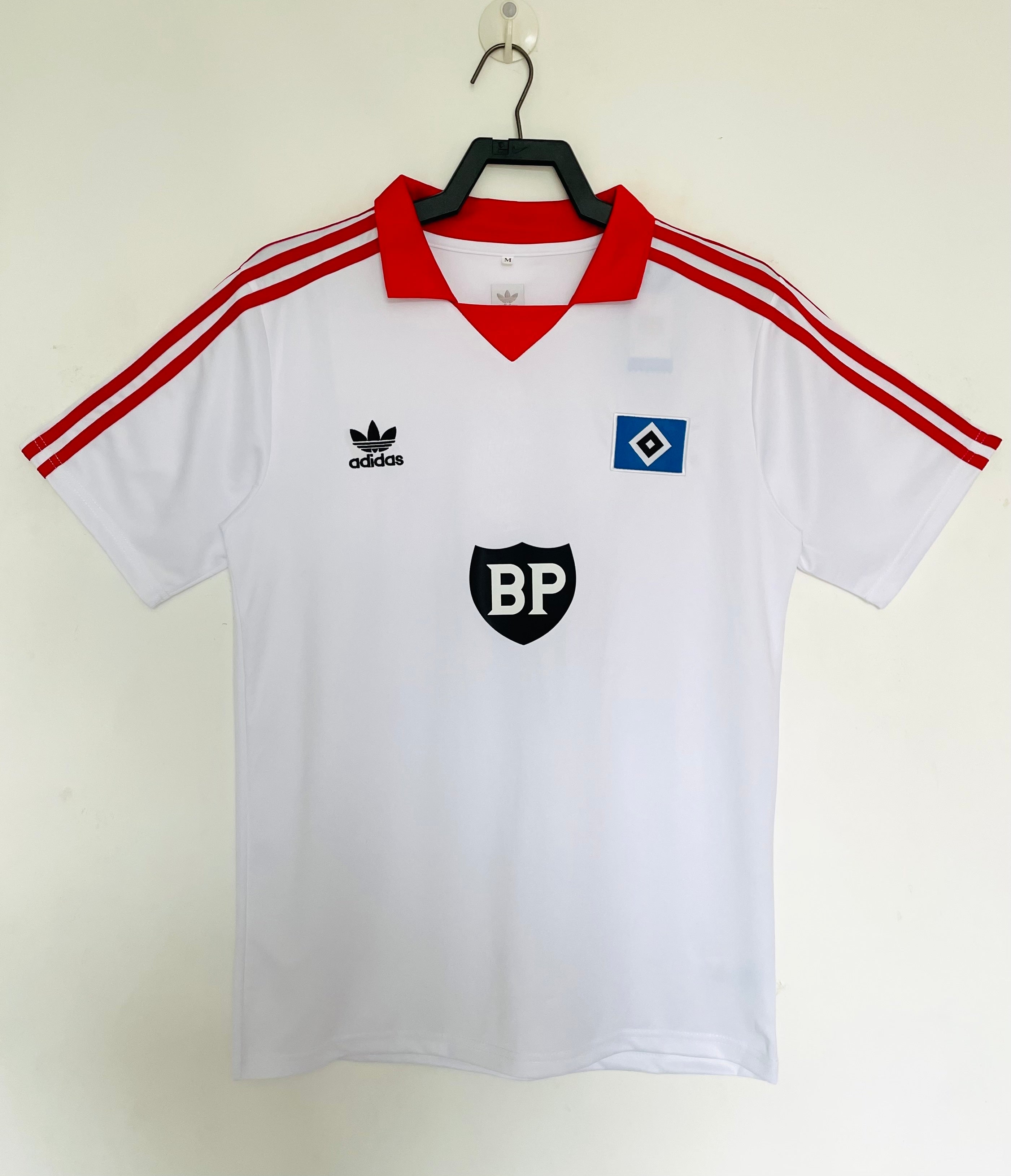 Camiseta Hamburgo, Local 80-81