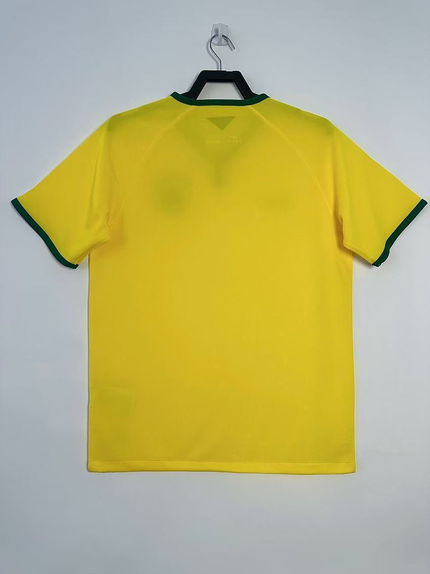 Camiseta Brasil, Local 2014
