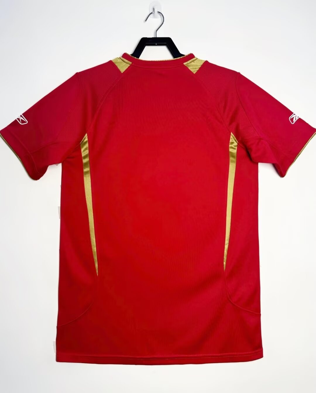 Camiseta Local Liverpool, 05-06