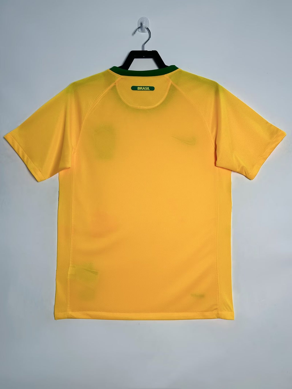 Camiseta Brasil, Local 2010