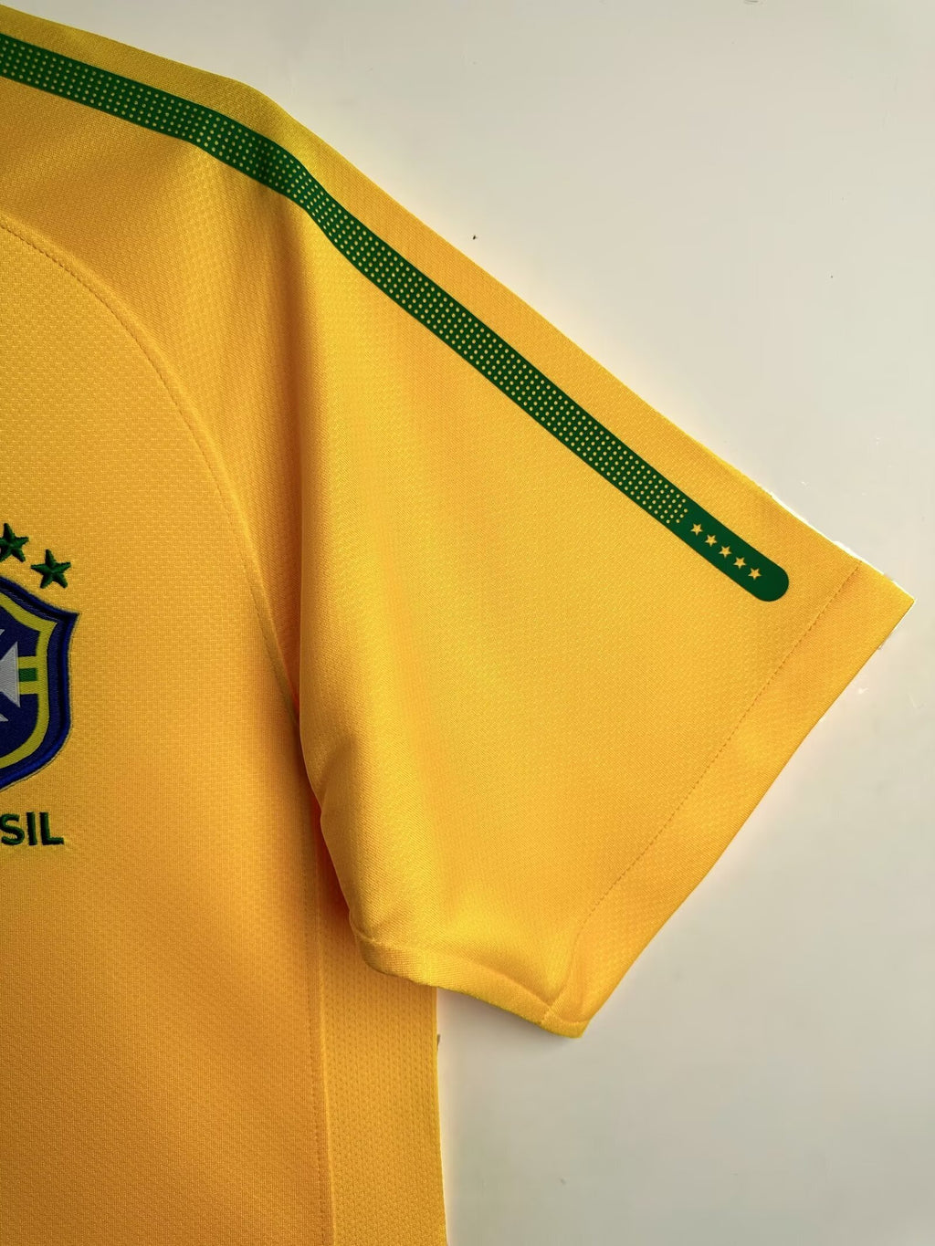 Camiseta Brasil, Local 2010