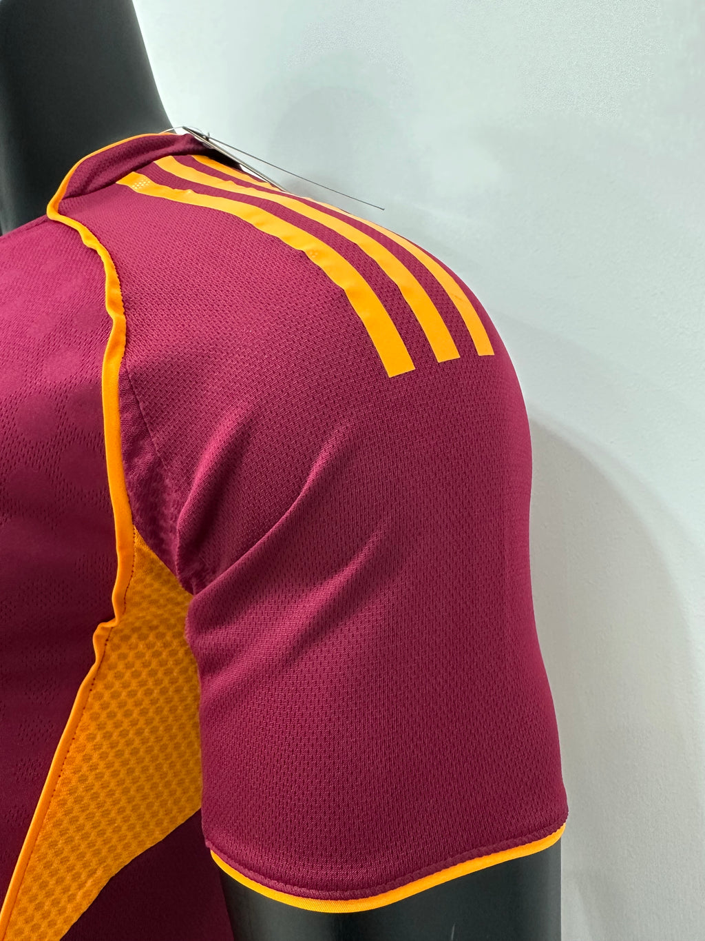 Camiseta AS Roma, Local 25-26