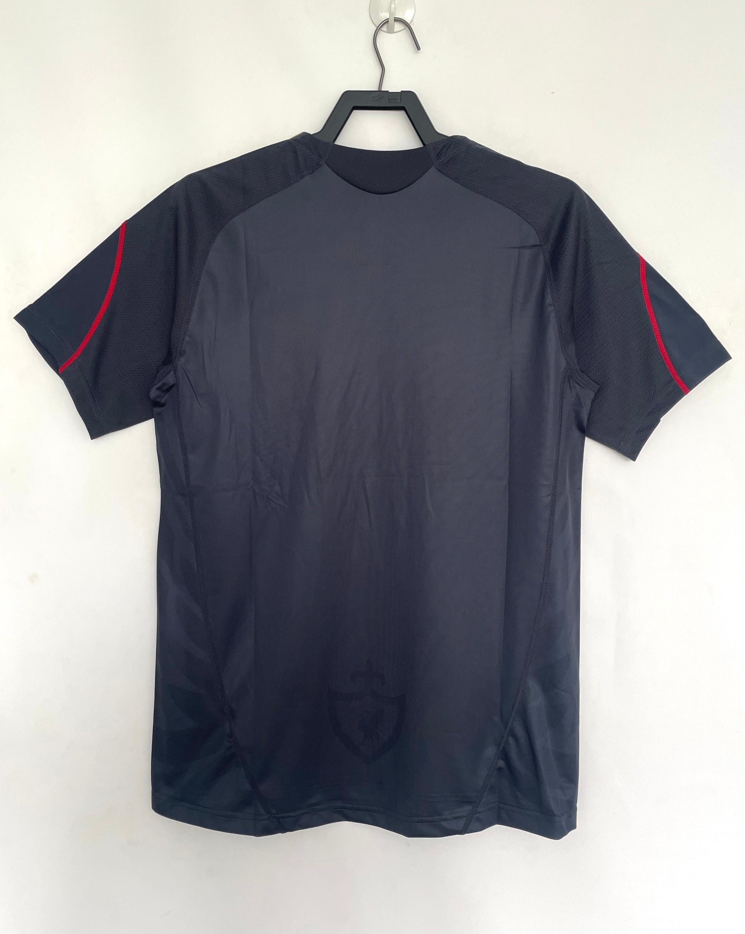 Camiseta Visitante Liverpool, 09-10