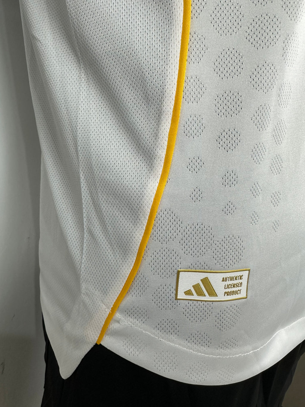 Camiseta Real Madrid, Local 25-26