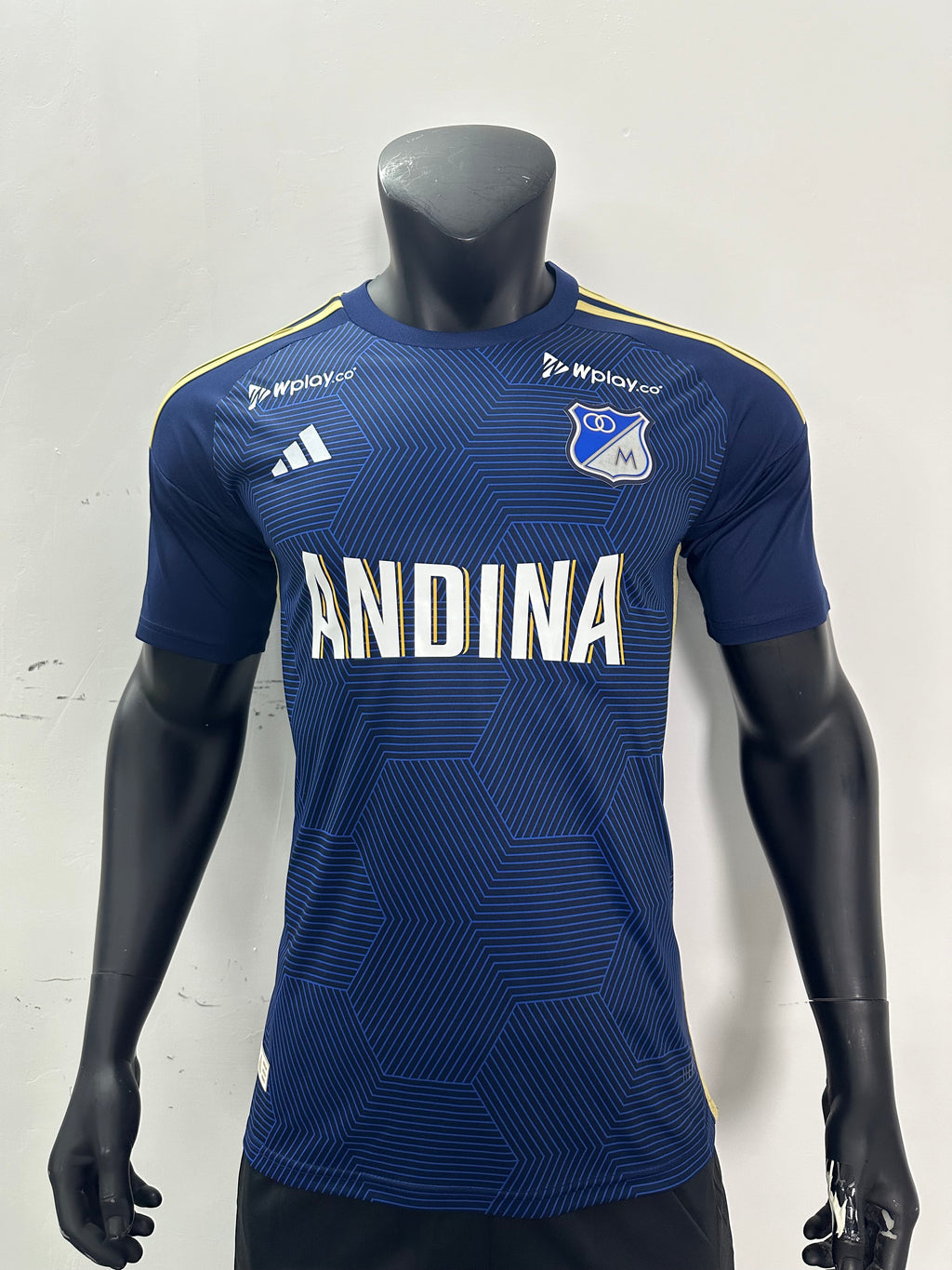 Camiseta Millonarios, Local 24-25
