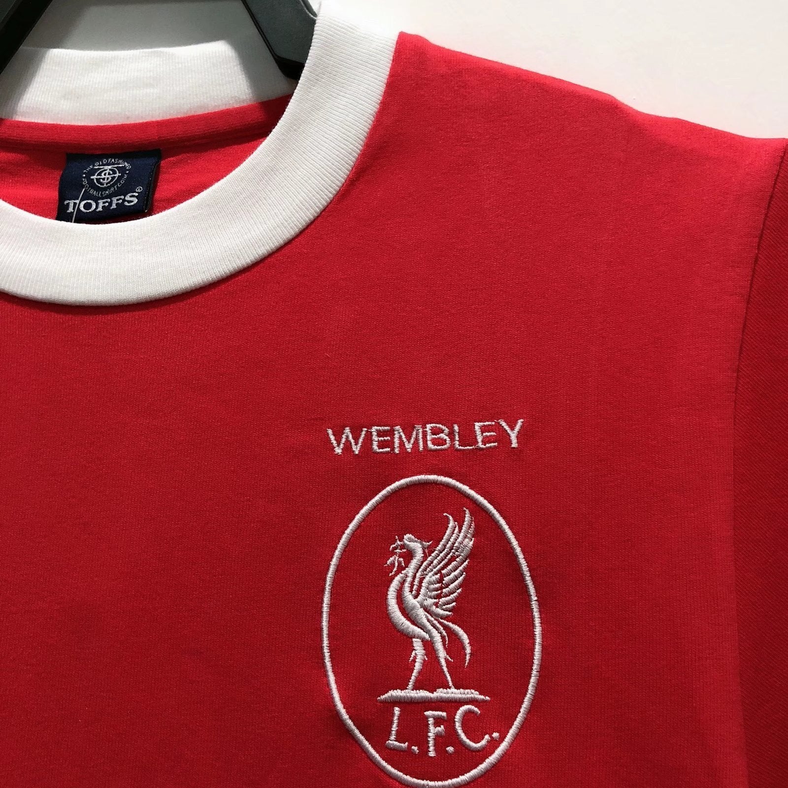 Camiseta Local Liverpool, 1965