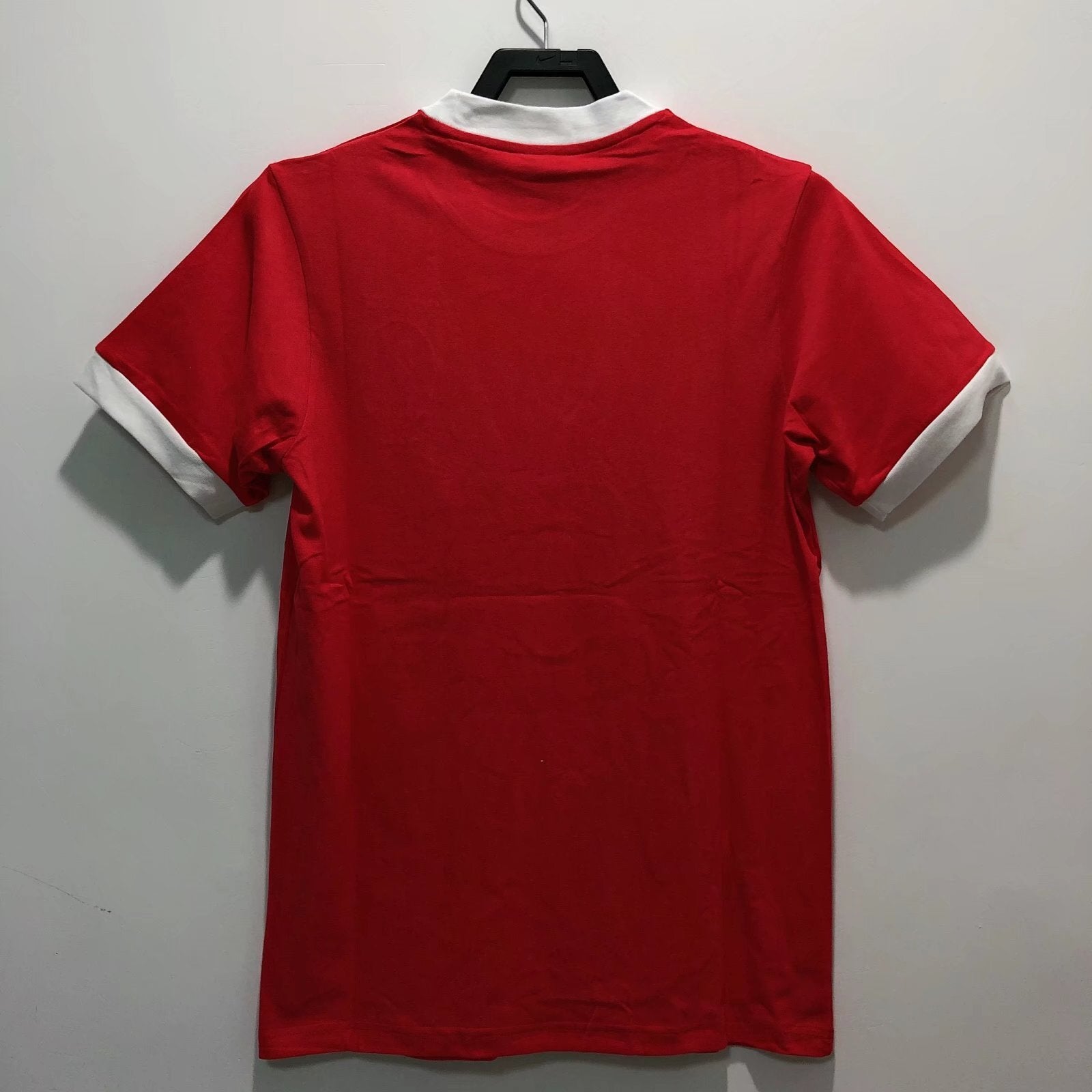 Camiseta Local Liverpool, 1965