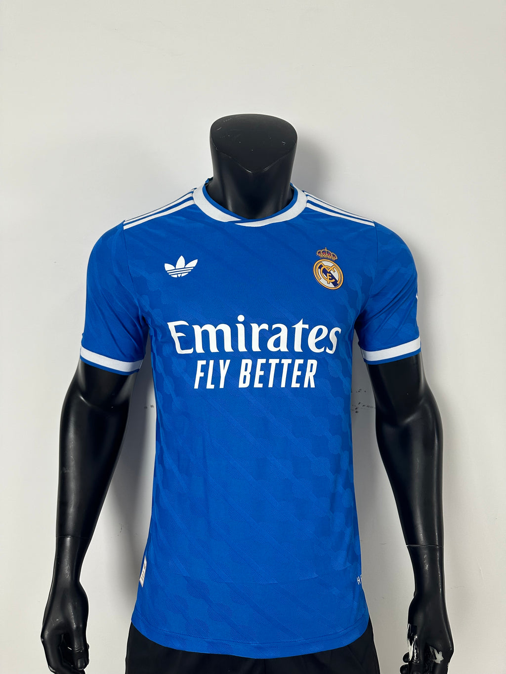 Camiseta Real Madrid, Tercera 25-26