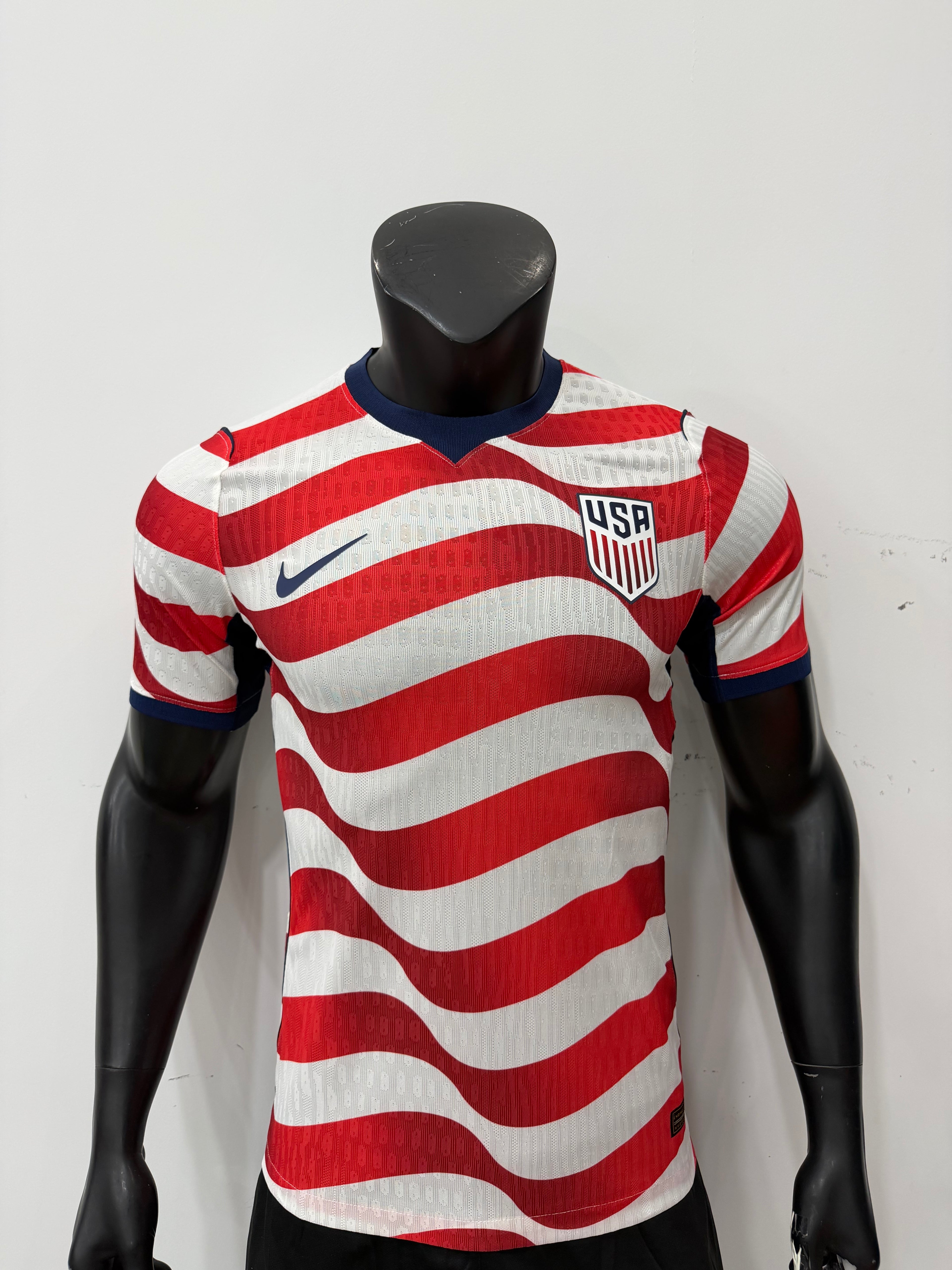 Camiseta de Estados Unidos, Local Mundial 2026