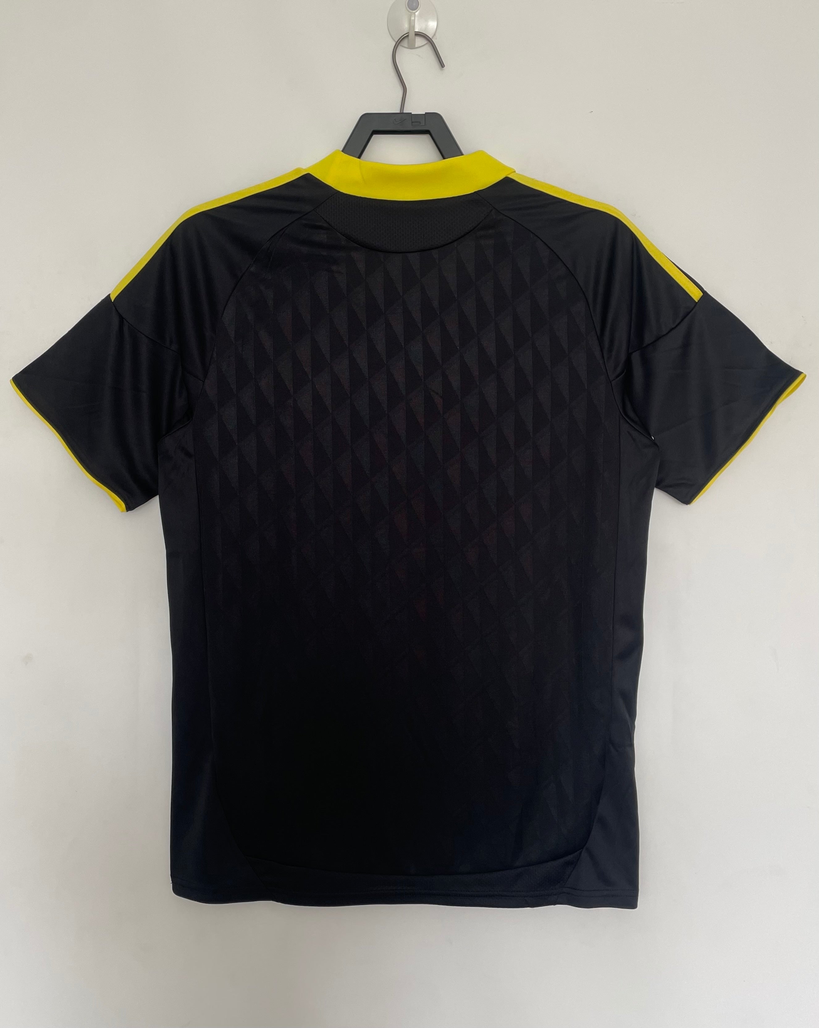 Camiseta Visitante Liverpool, 10-11