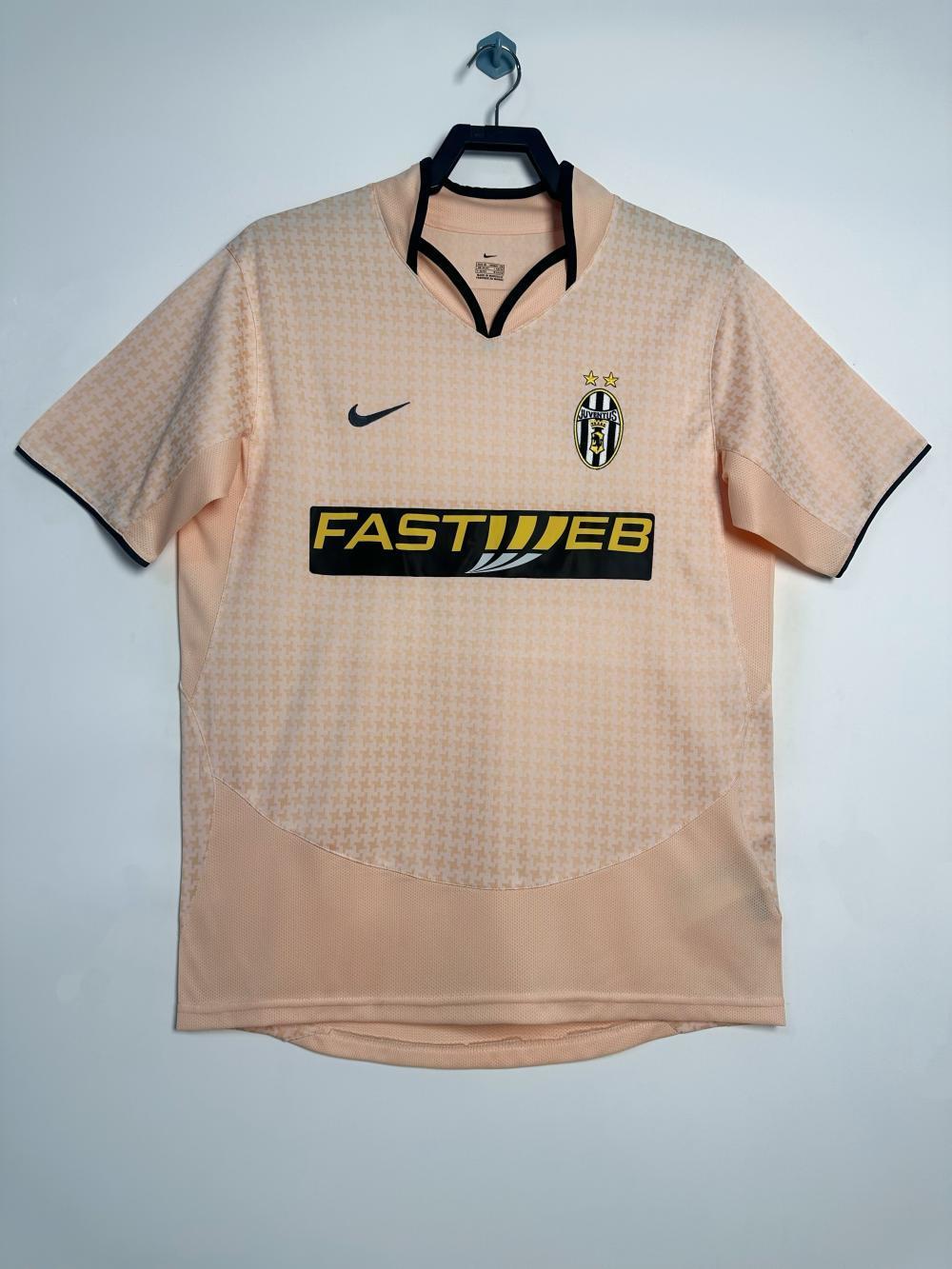 Camiseta Visitante Juventus, 03-04