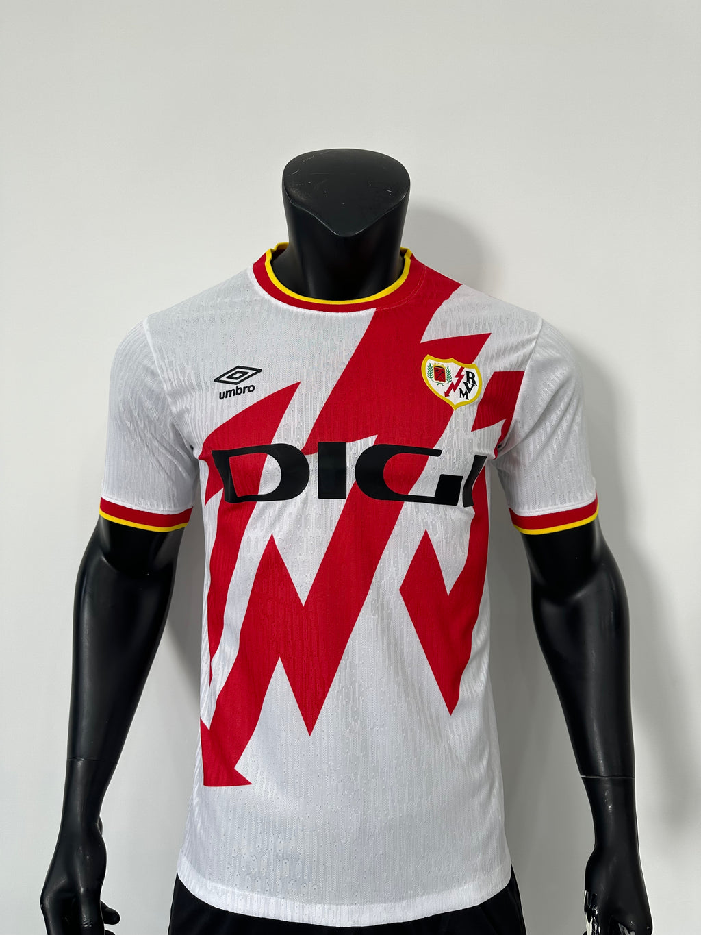 Camiseta Rayo Vallecano, Local 25-26
