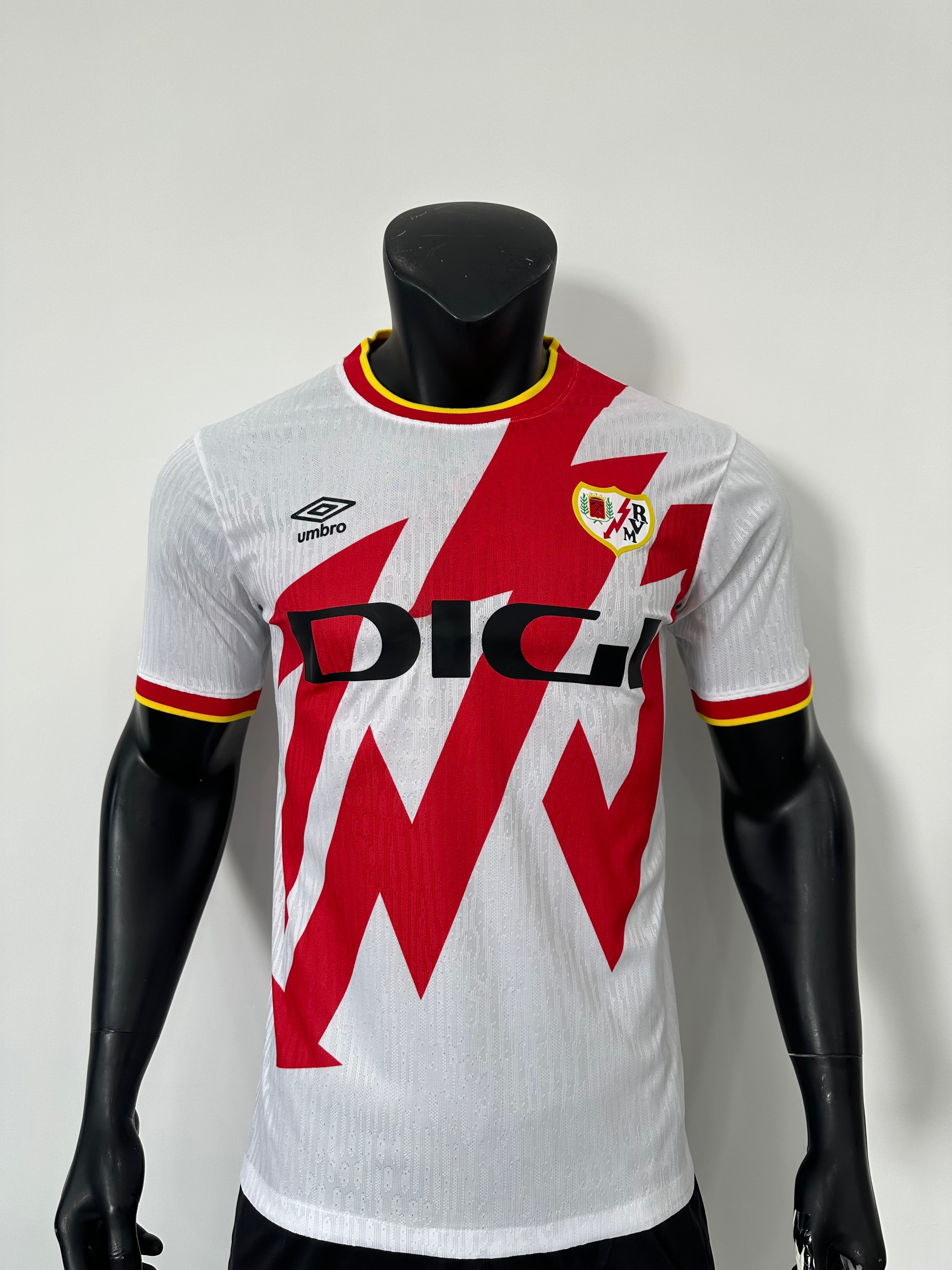 Camiseta Rayo Vallecano, Local 25-26