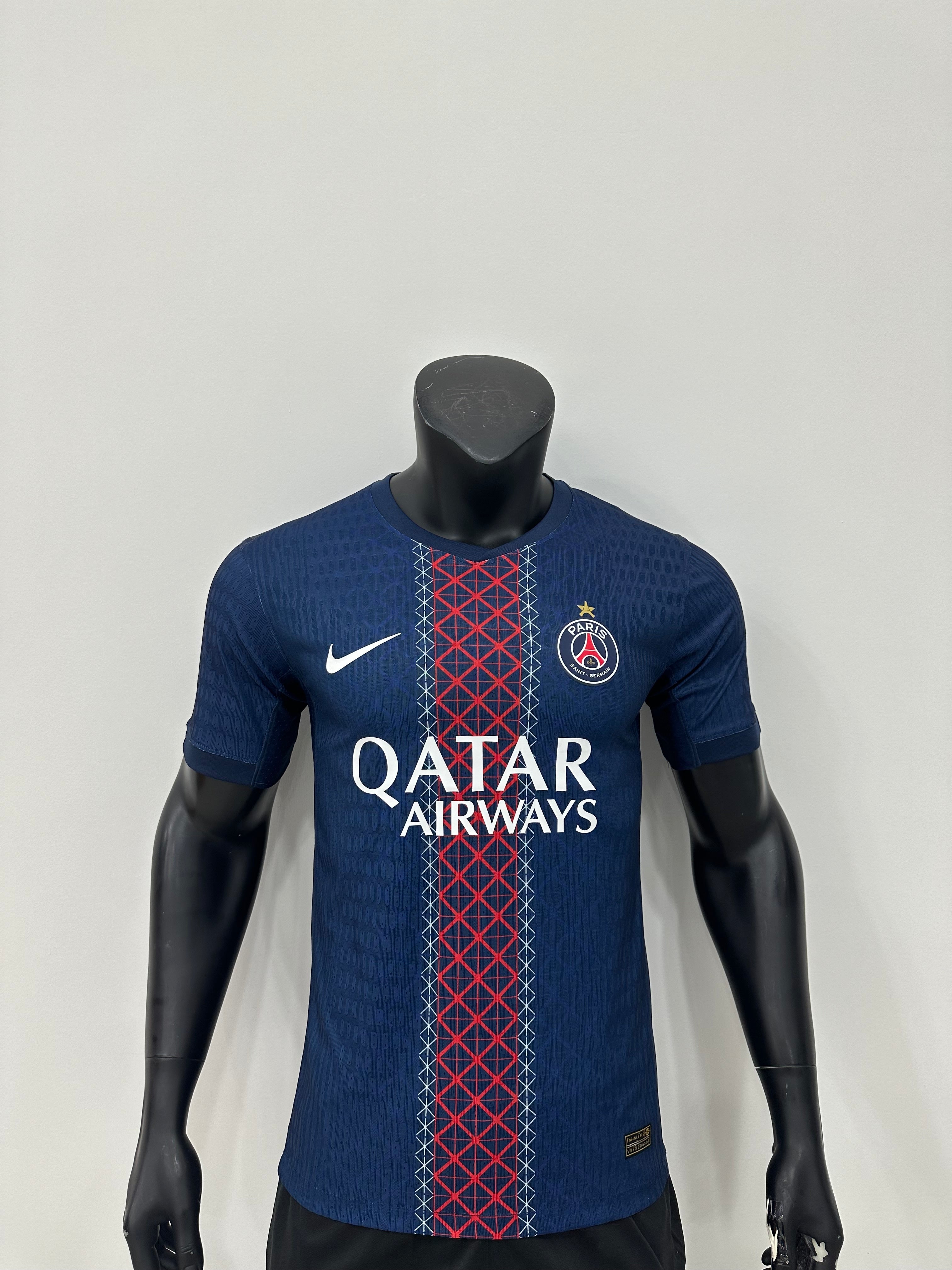 Camiseta PSG, Local 25-26