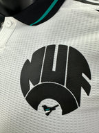 Camiseta Newcastle United, Tercera 24-25