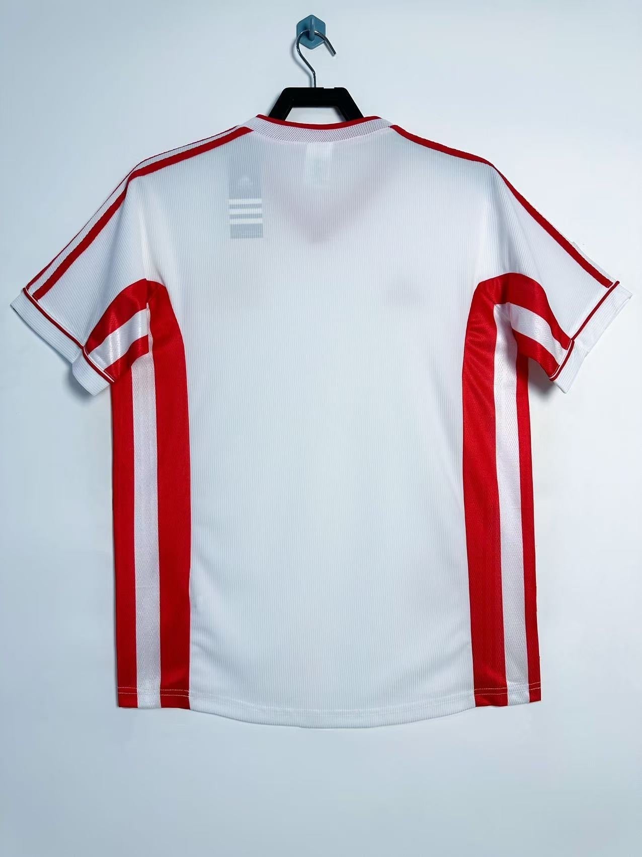 Camiseta China, Local 1998