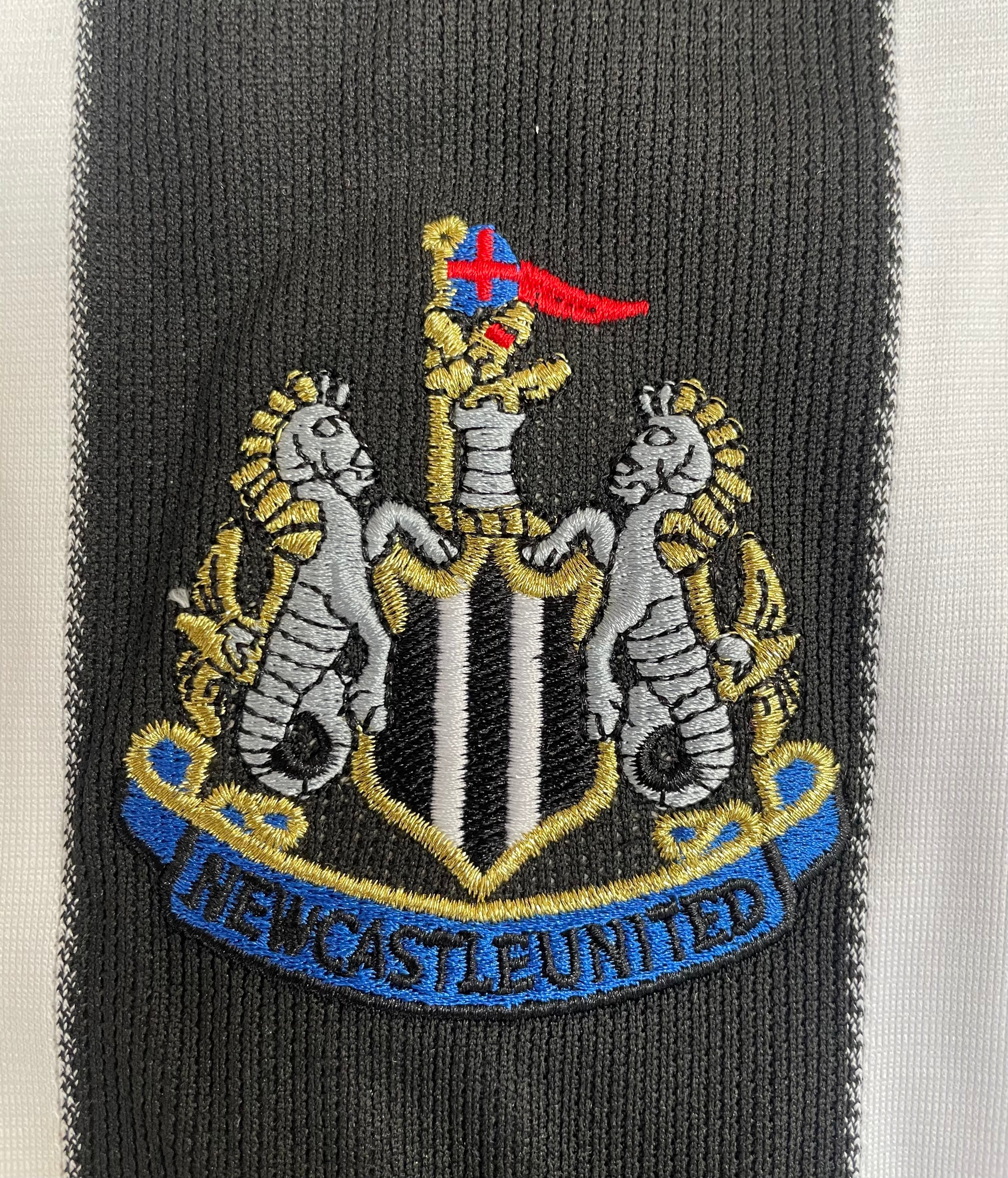 Camiseta Local Newcastle, 05-06