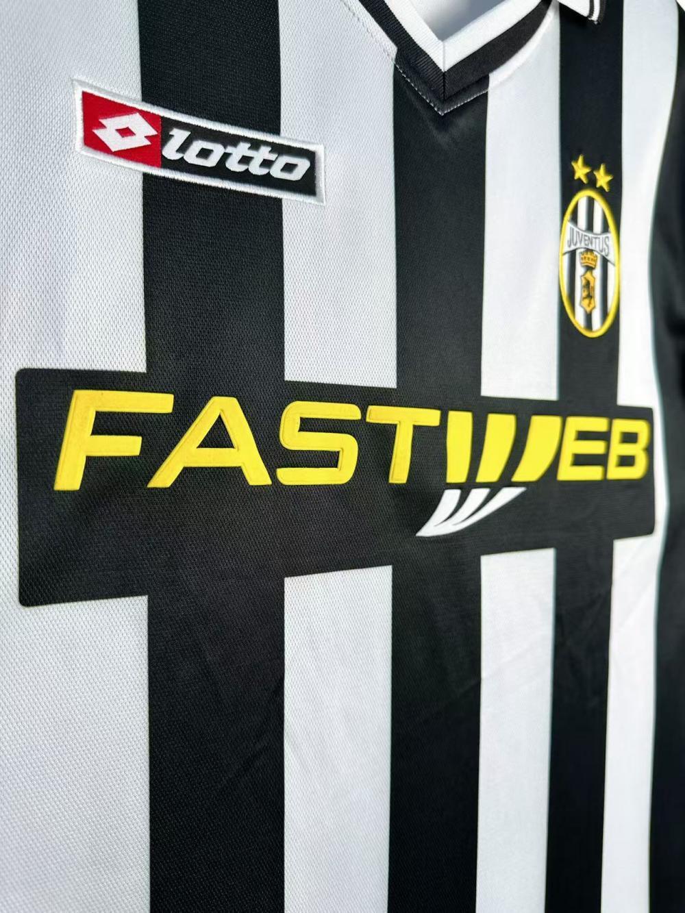Camiseta Local Juventus, 01-02