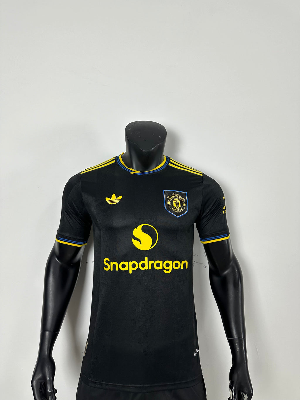 Camiseta Manchester United, Tercera 25-26