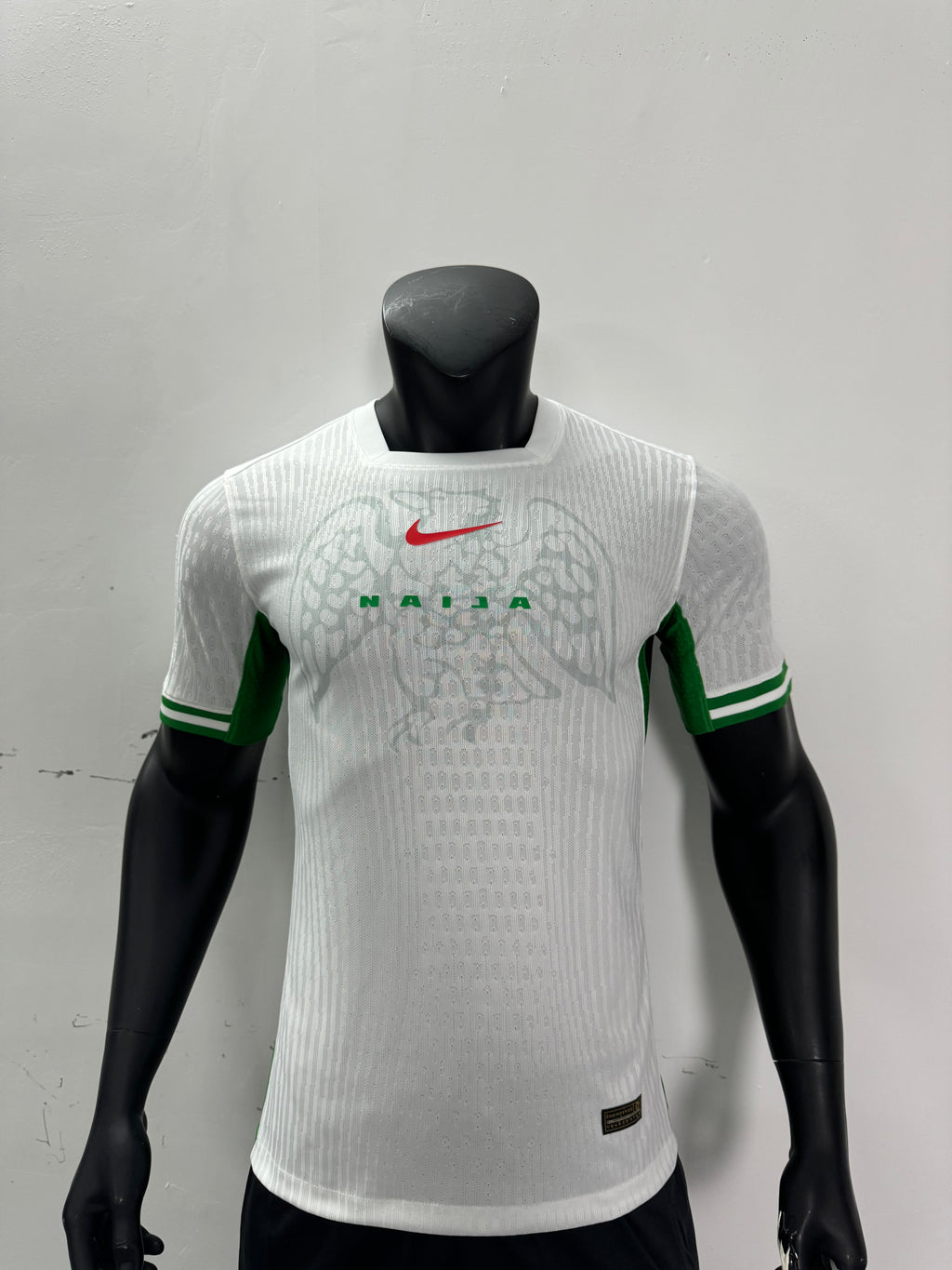 Camiseta Nigeria, Local 24-25