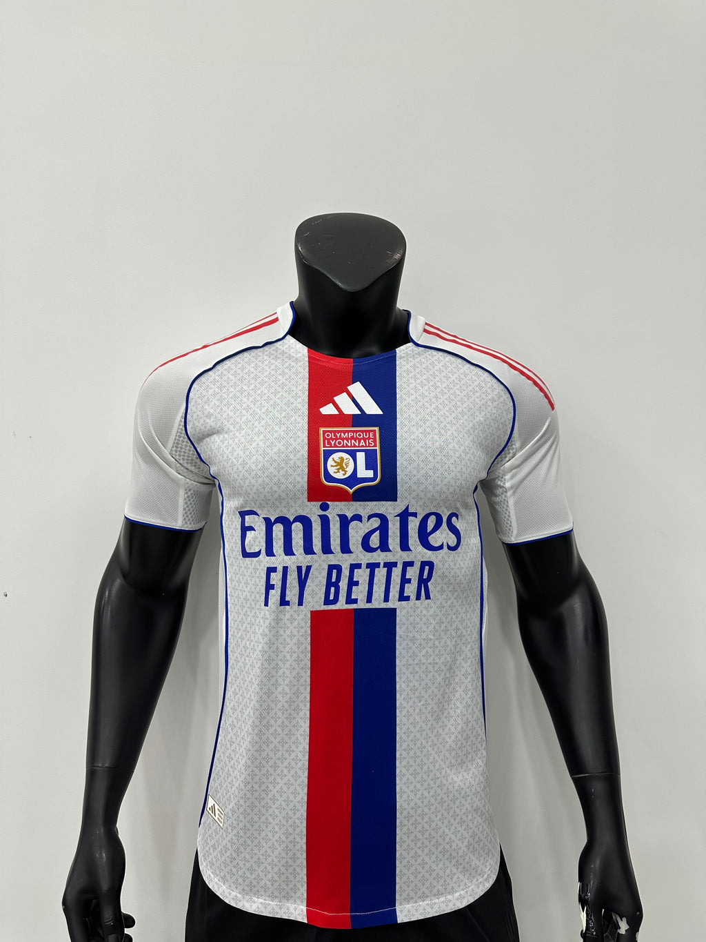 Camiseta Olympique de Lyon, Local 25-26