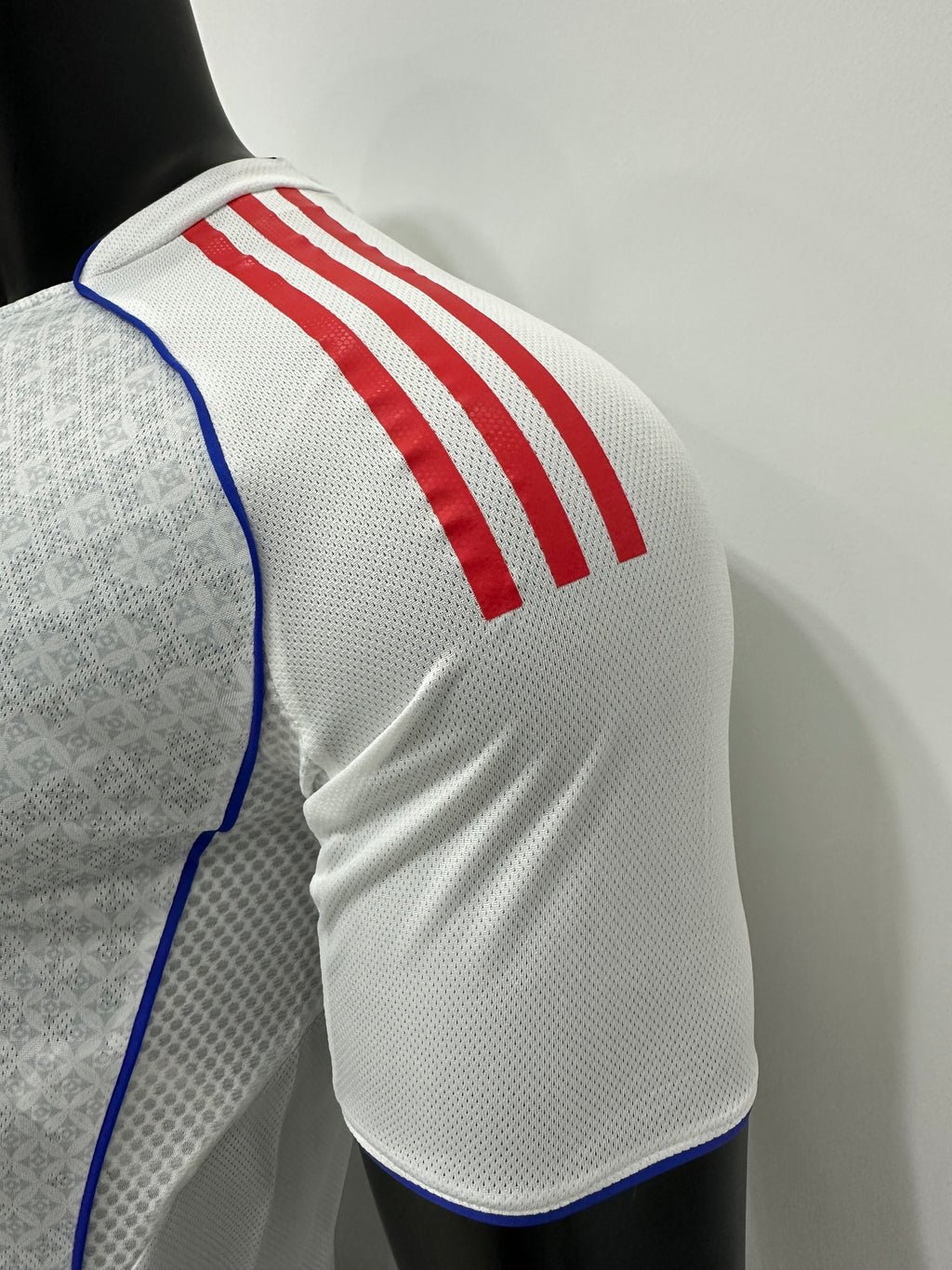 Camiseta Olympique de Lyon, Local 25-26