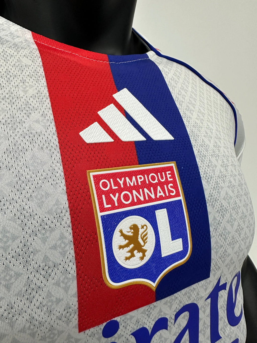 Camiseta Olympique de Lyon, Local 25-26