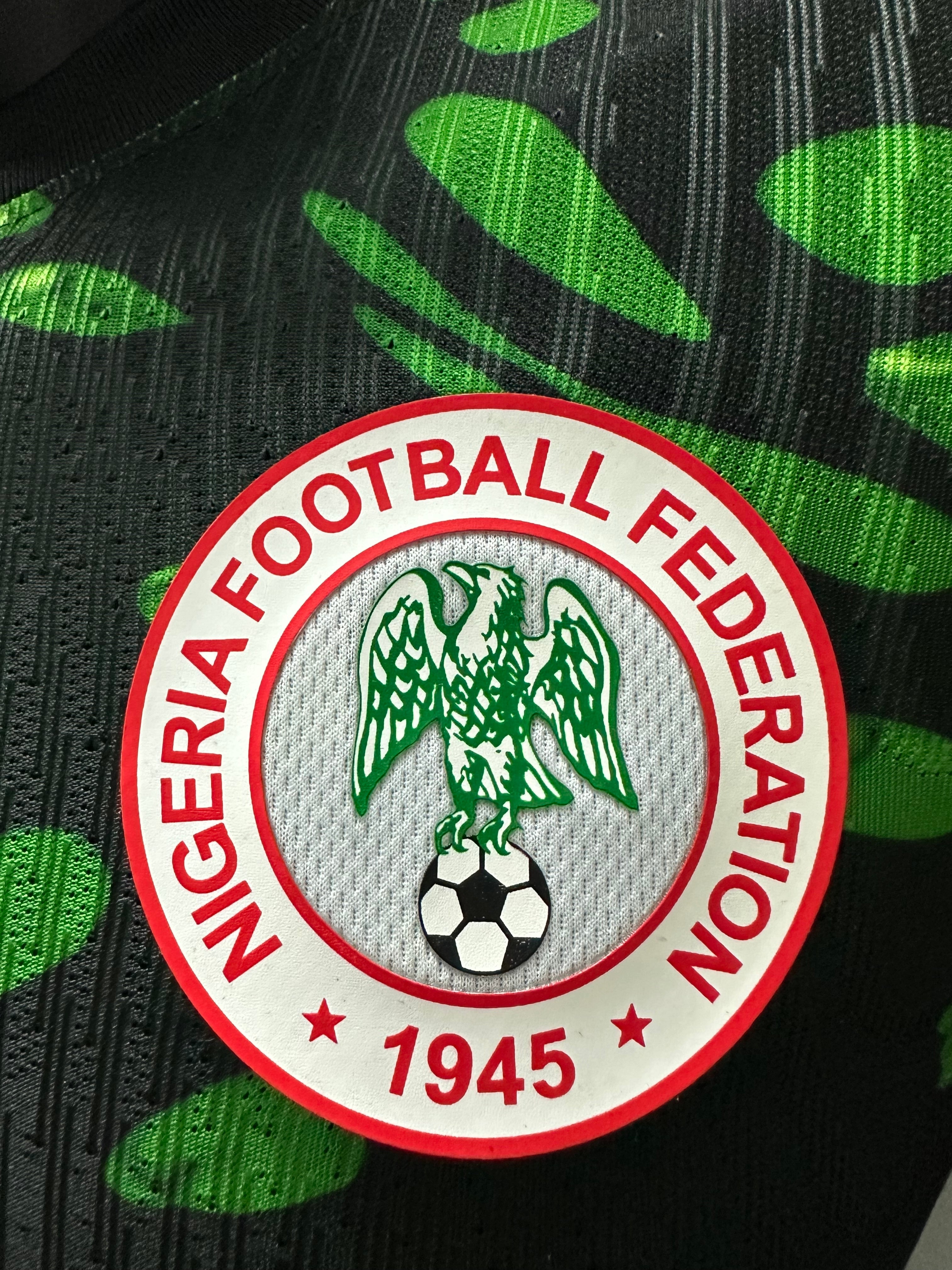 Camiseta Nigeria, Visitante 24-25