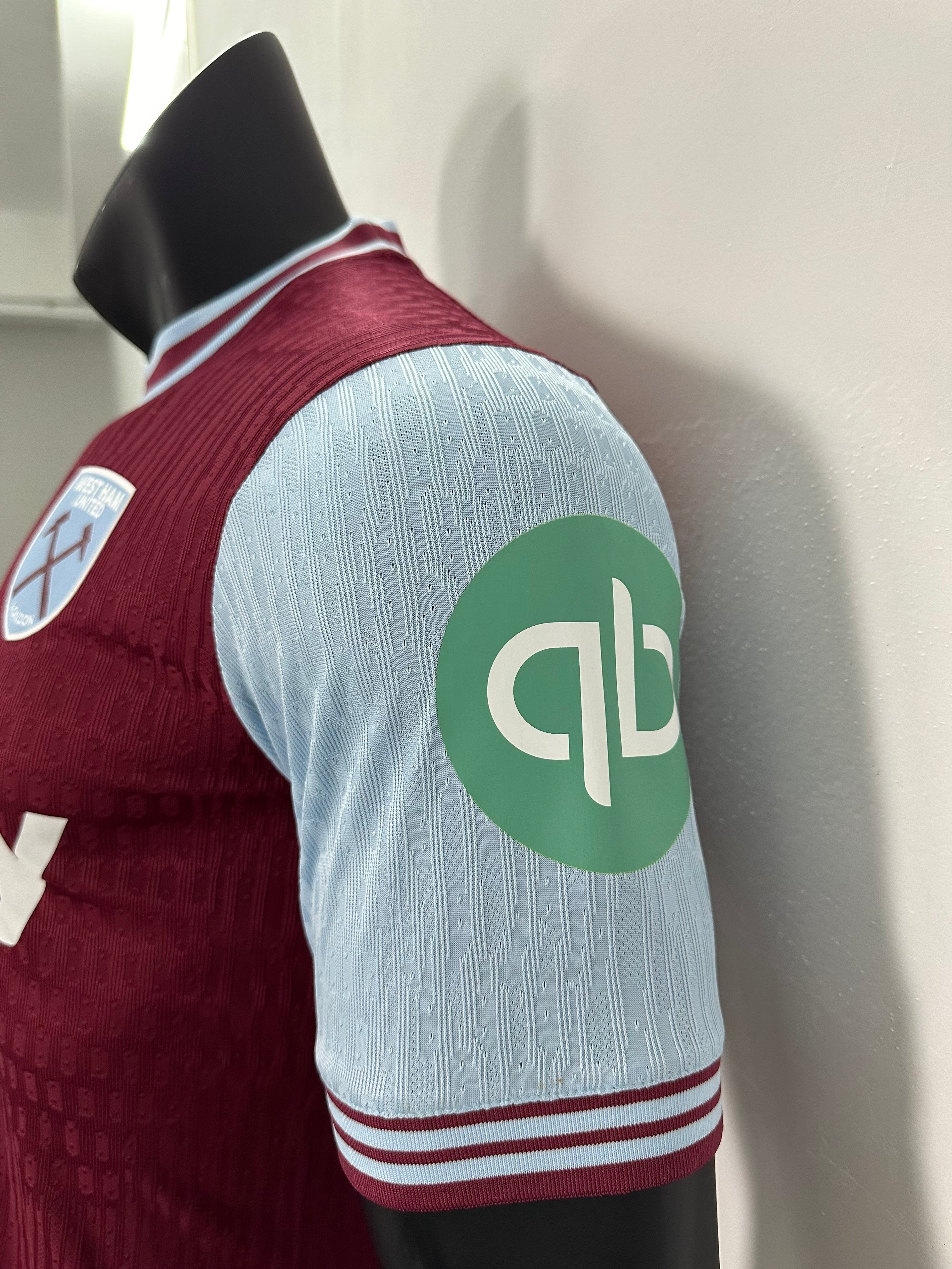 Camiseta West Ham, Local 24-25