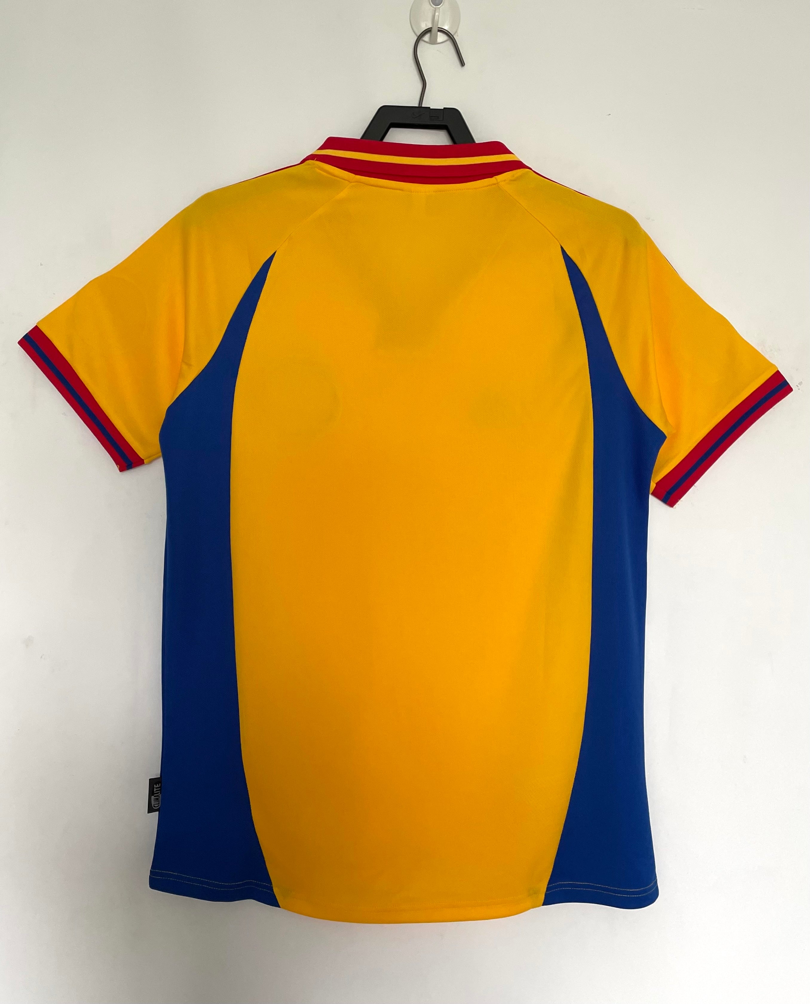 Camiseta Local Rumania,2000