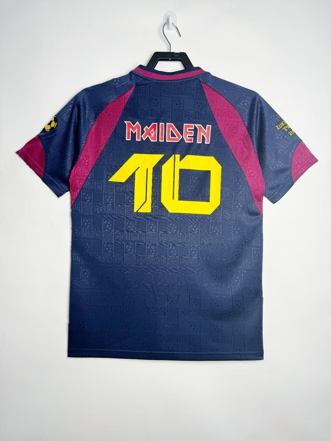 Camiseta Visitante West ham/Iron maiden, 2010