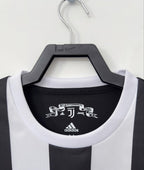 Camiseta Juventus 120th, 2017