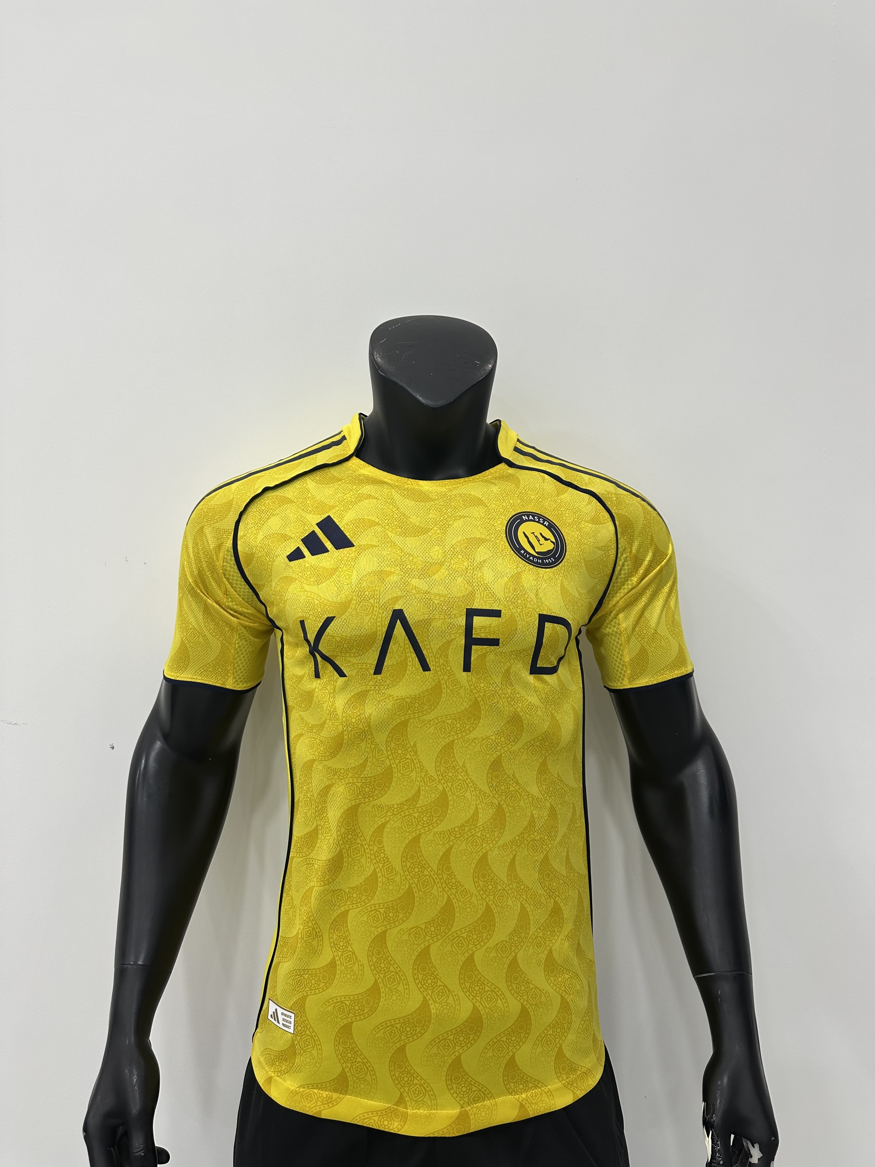 Camiseta Al-Nassr, Local 25-26