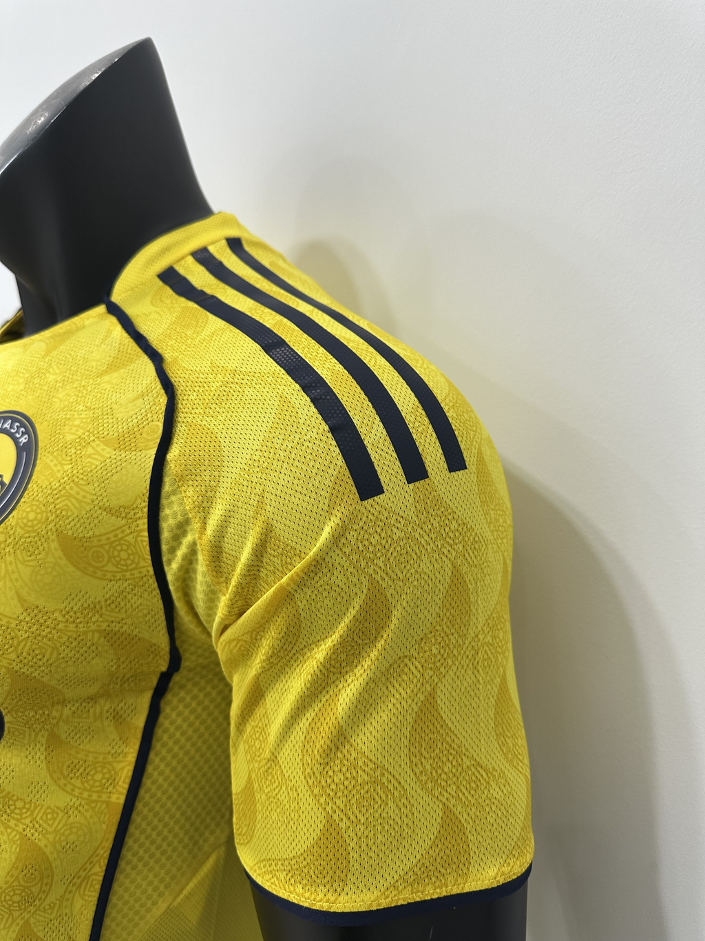 Camiseta Al-Nassr, Local 25-26