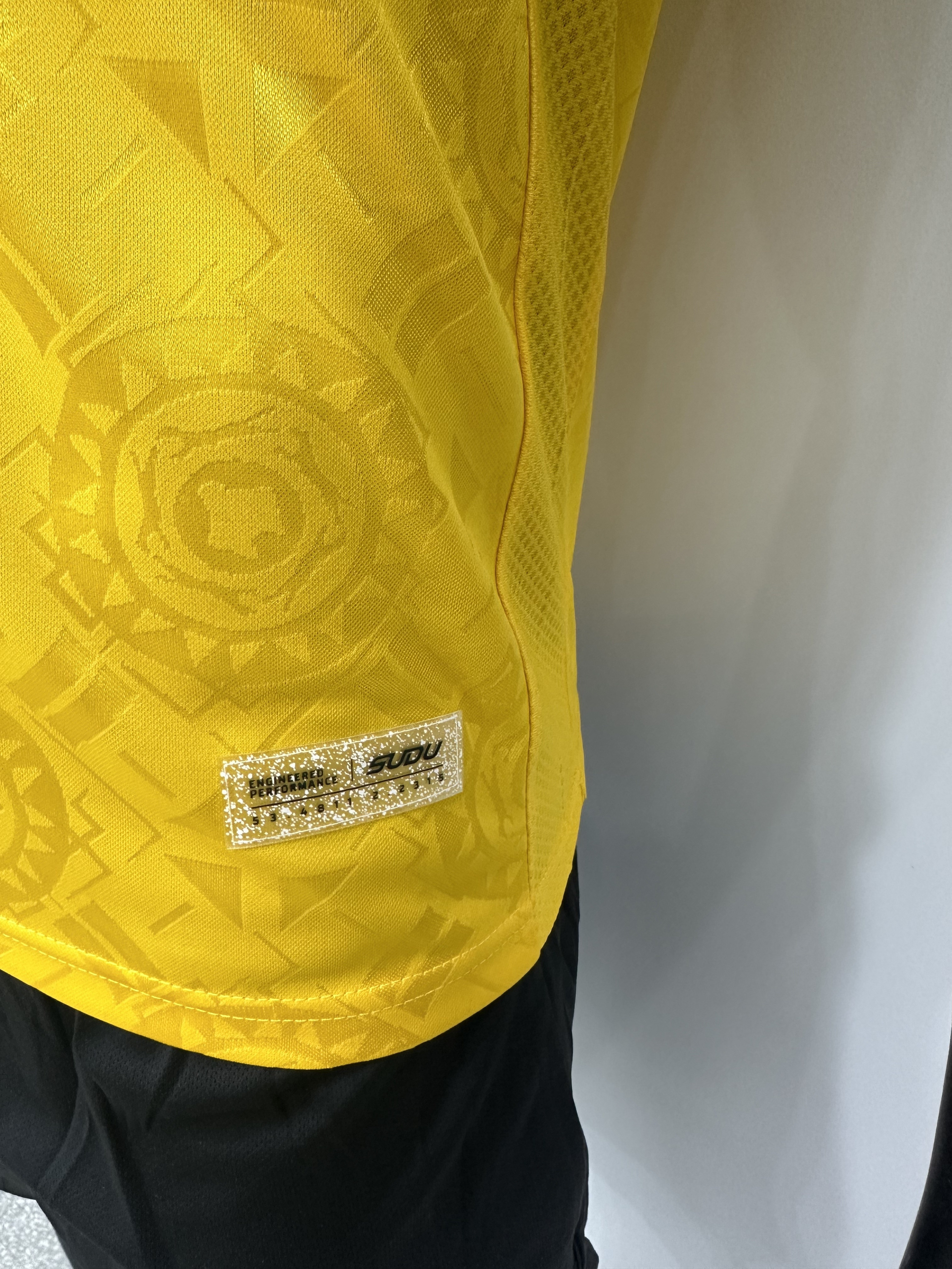 Camiseta Wolves, Local 25-26