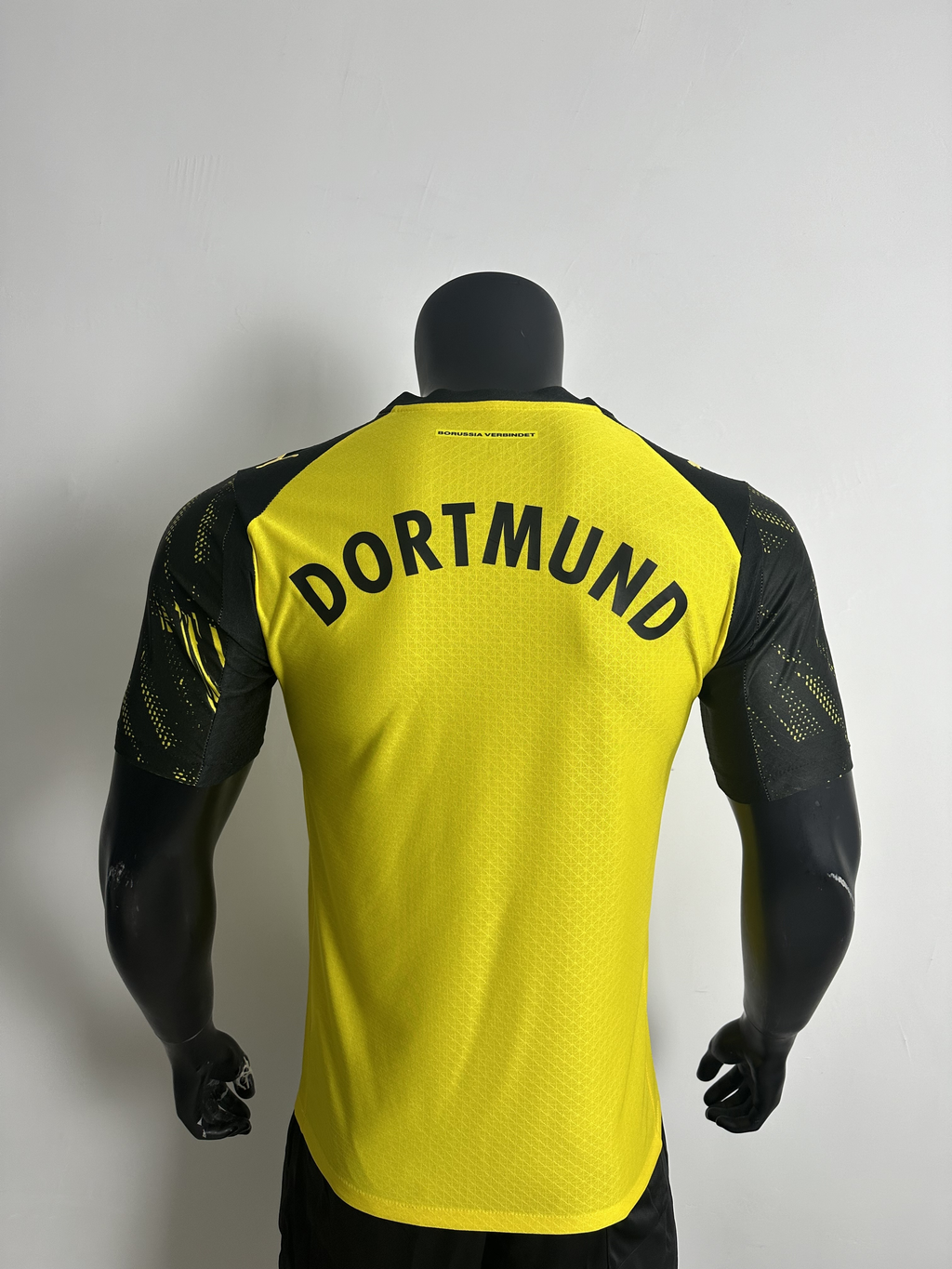 Camiseta Borussia Dortmund, Local 25-26