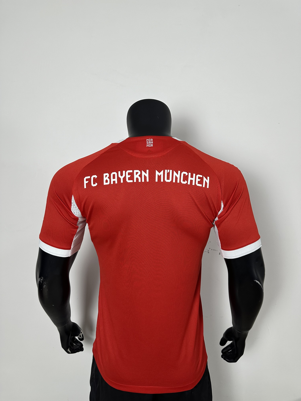 Camiseta Bayern Múnich, Local 25-26