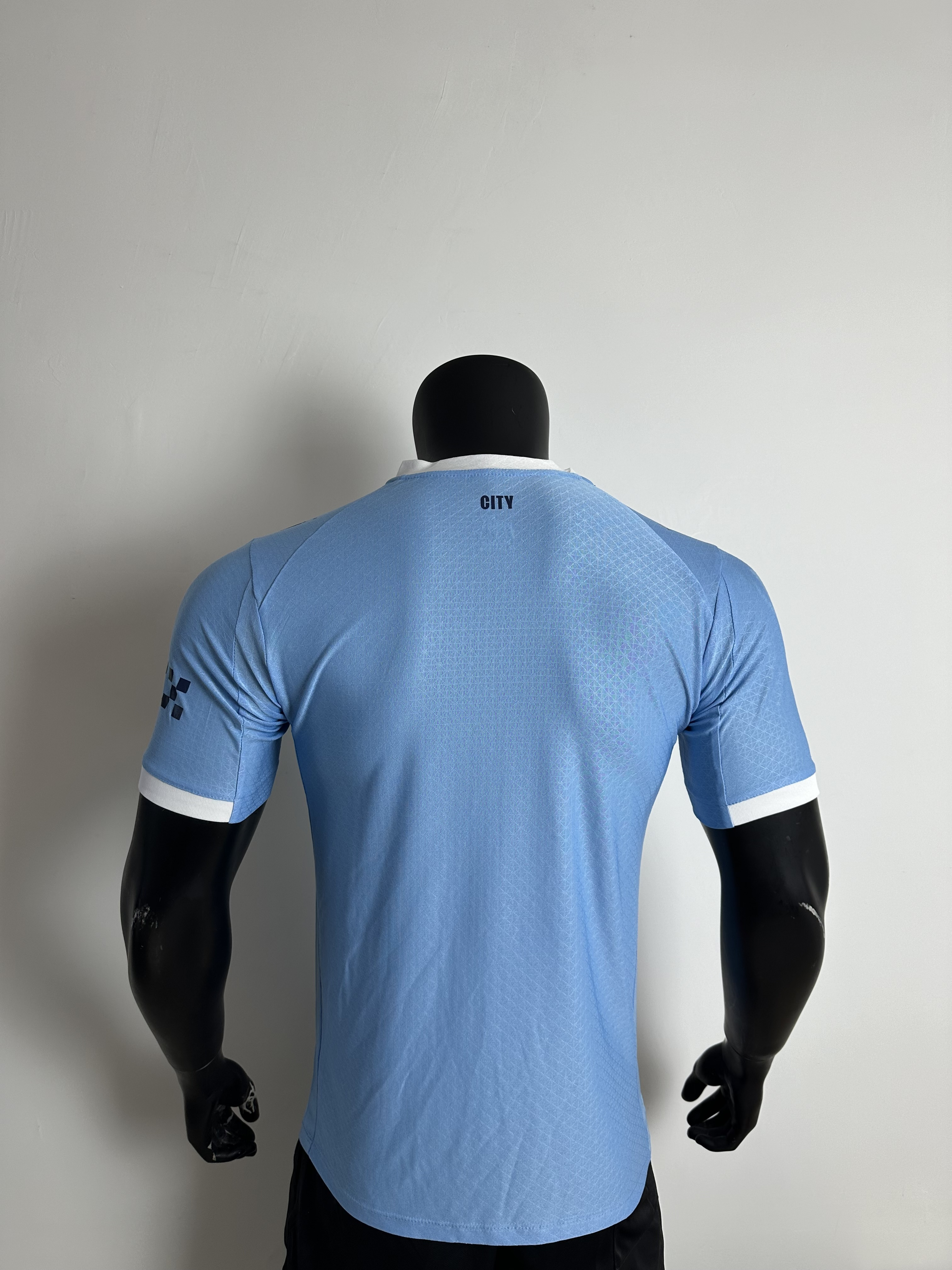 Camiseta Manchester City, Local 25-26