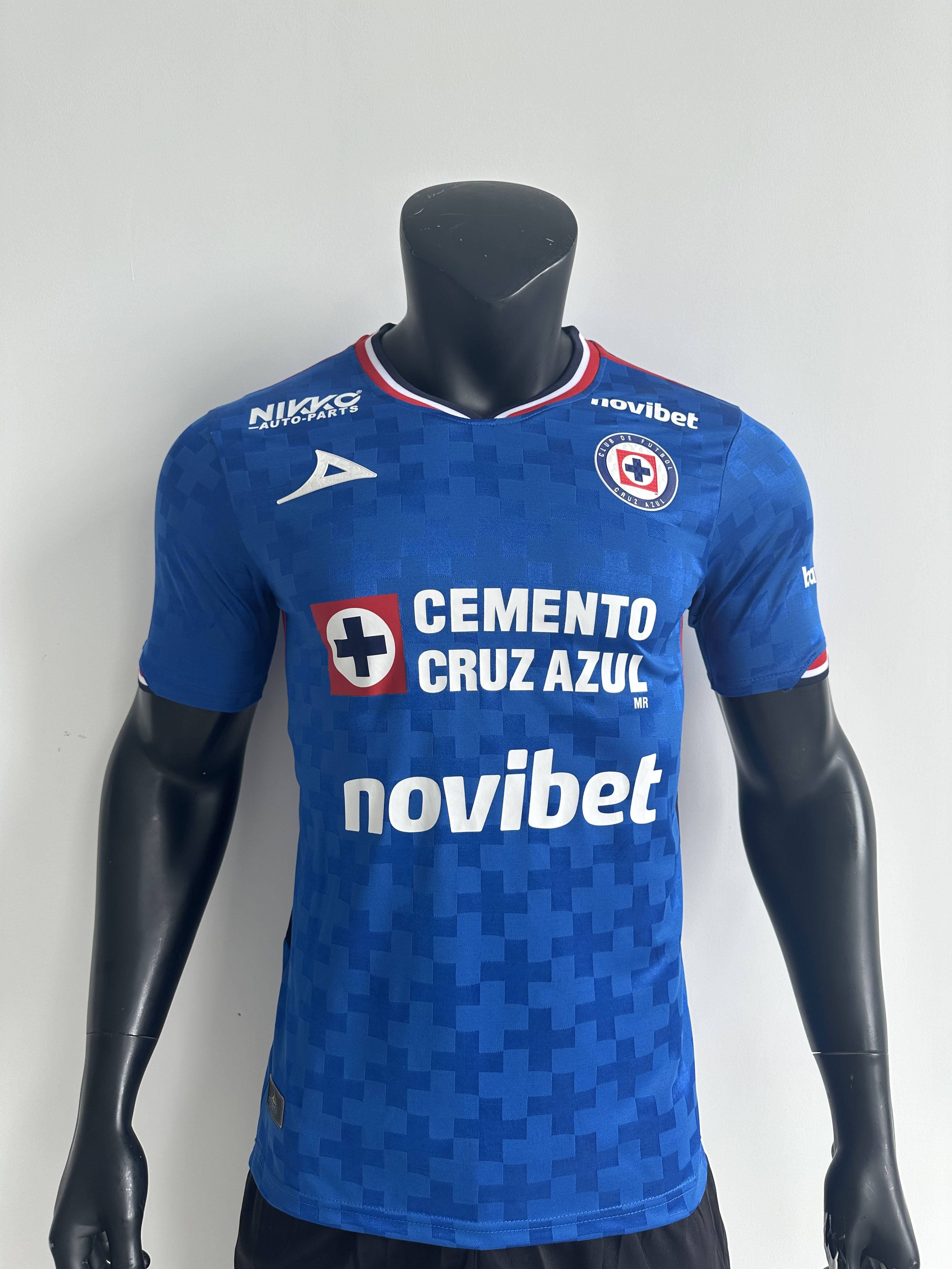 Camiseta Cruz Azul, Local 25-26