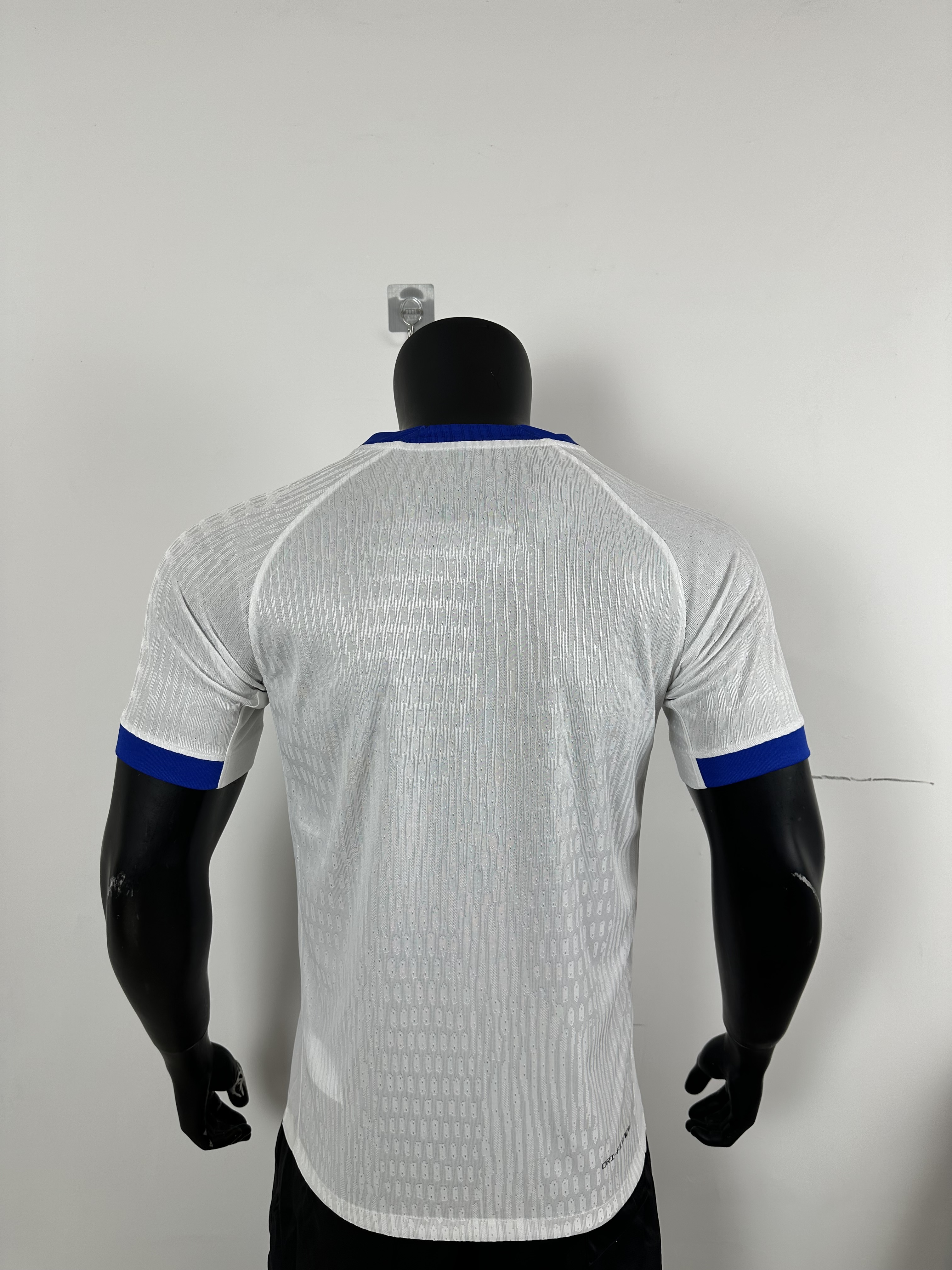 Camiseta Inglaterra, Local 25-26