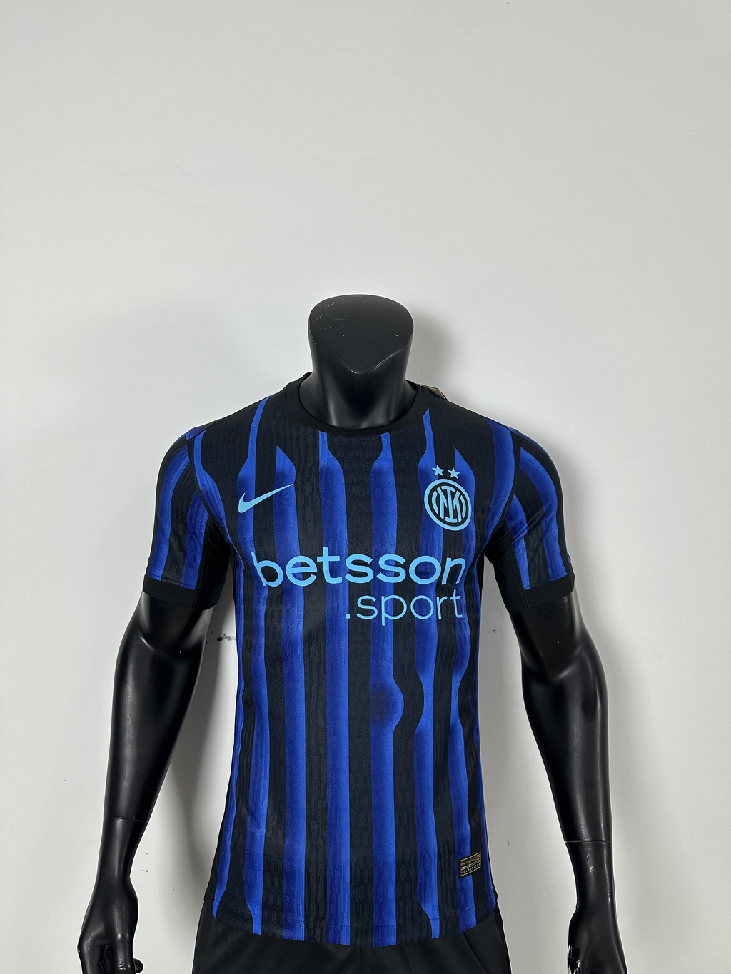 Camiseta Inter de Milán, Local 25-26