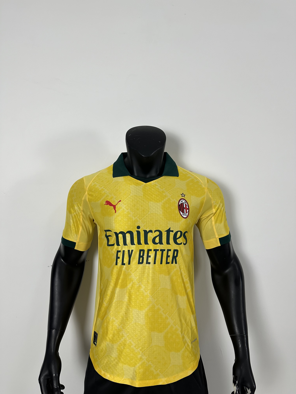 Camiseta AC Milan, Tercera 25-26