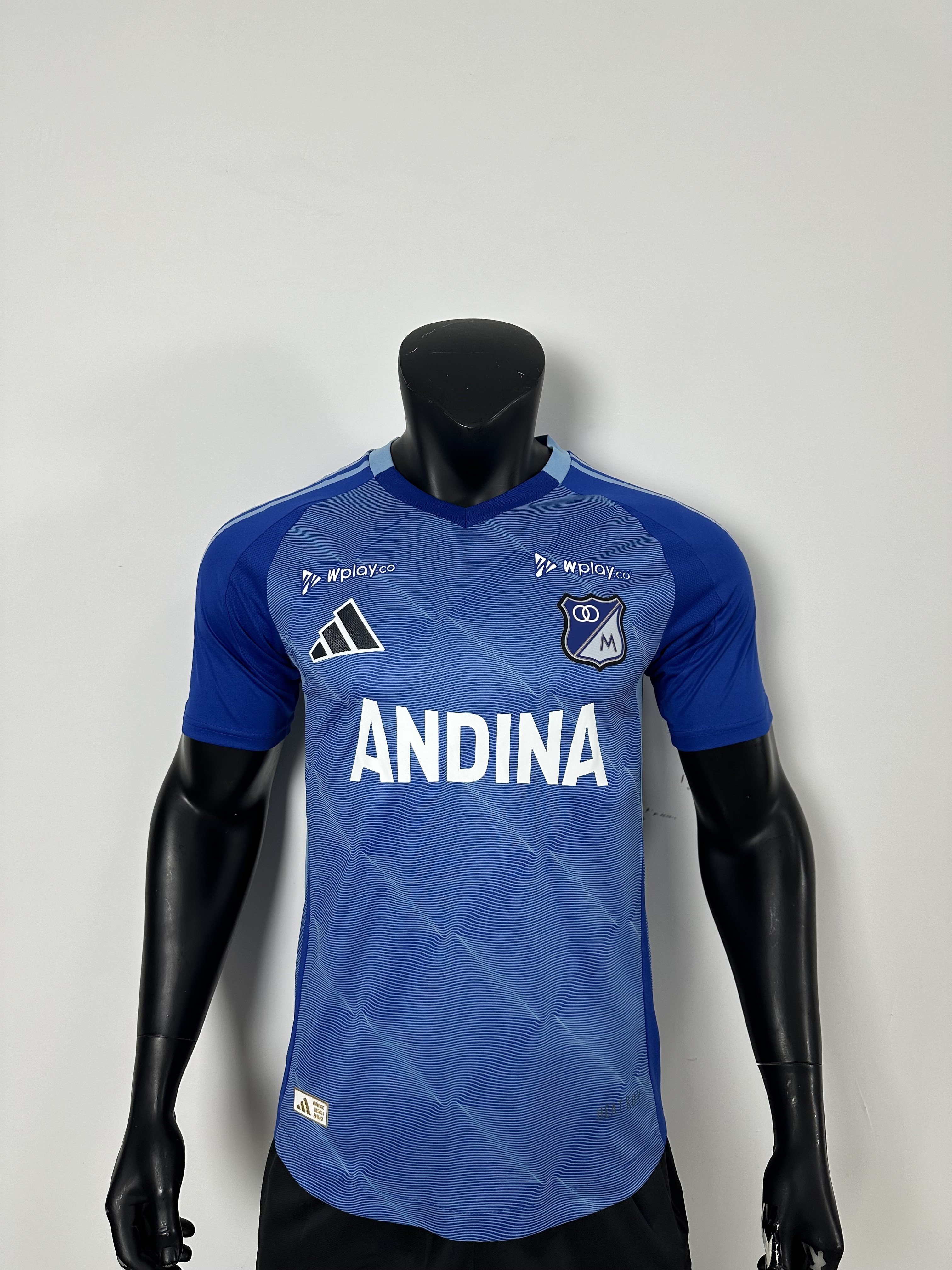 Camiseta Millonarios, Local 25-26