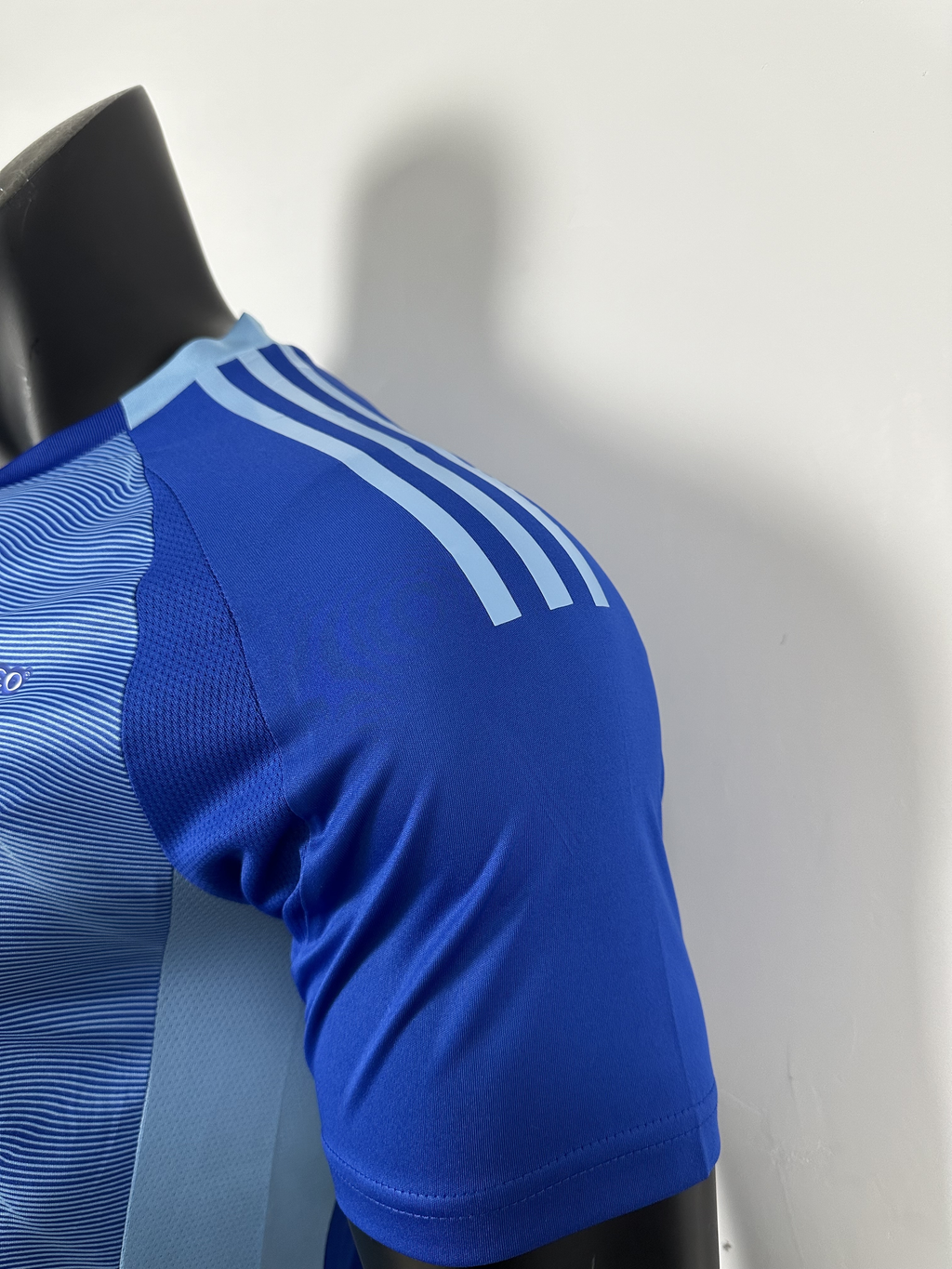 Camiseta Millonarios, Local 25-26