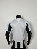 Camiseta Newcastle United, Local 25-26