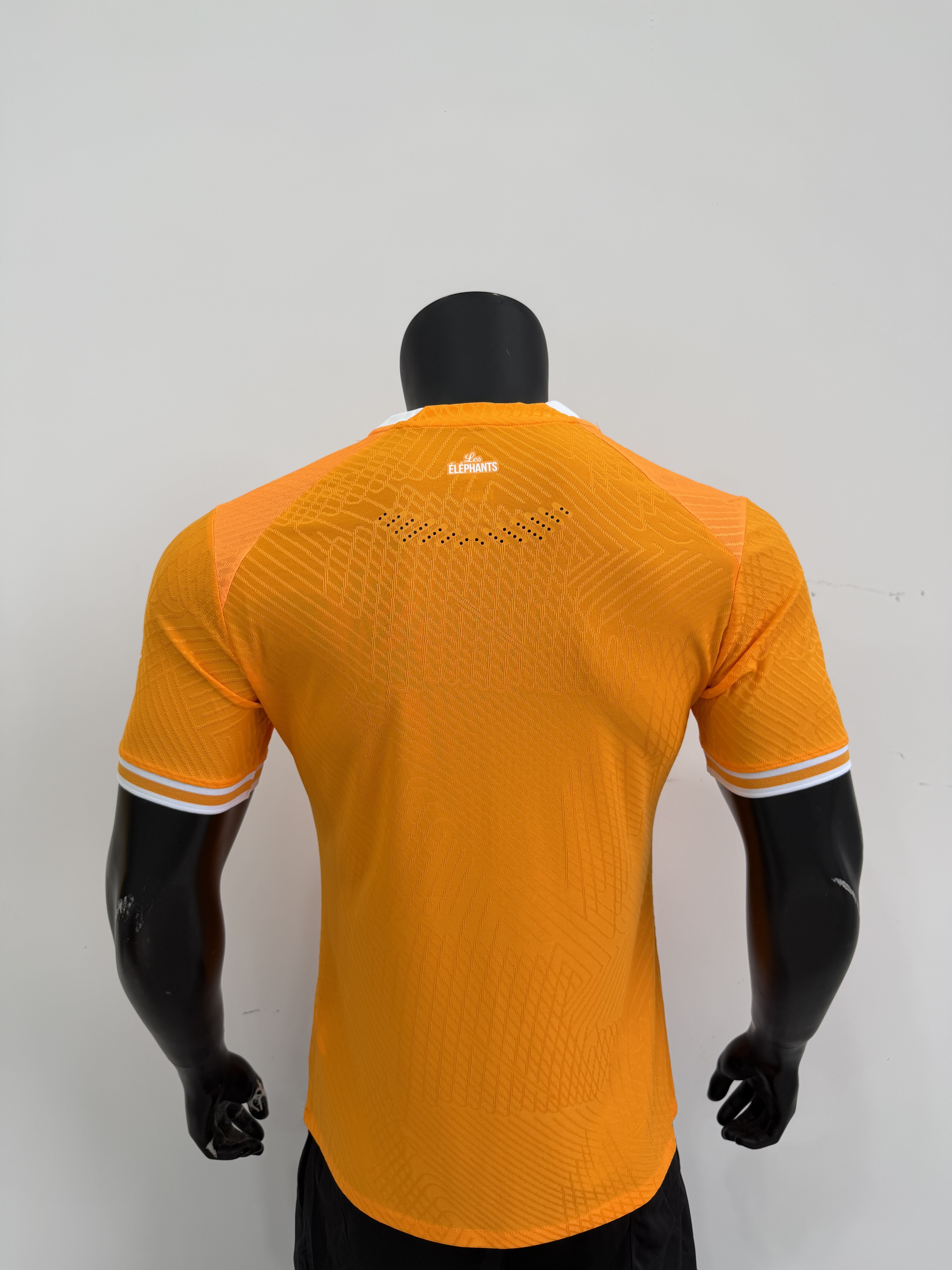 Camiseta Costa de Marfil, Local 22-23